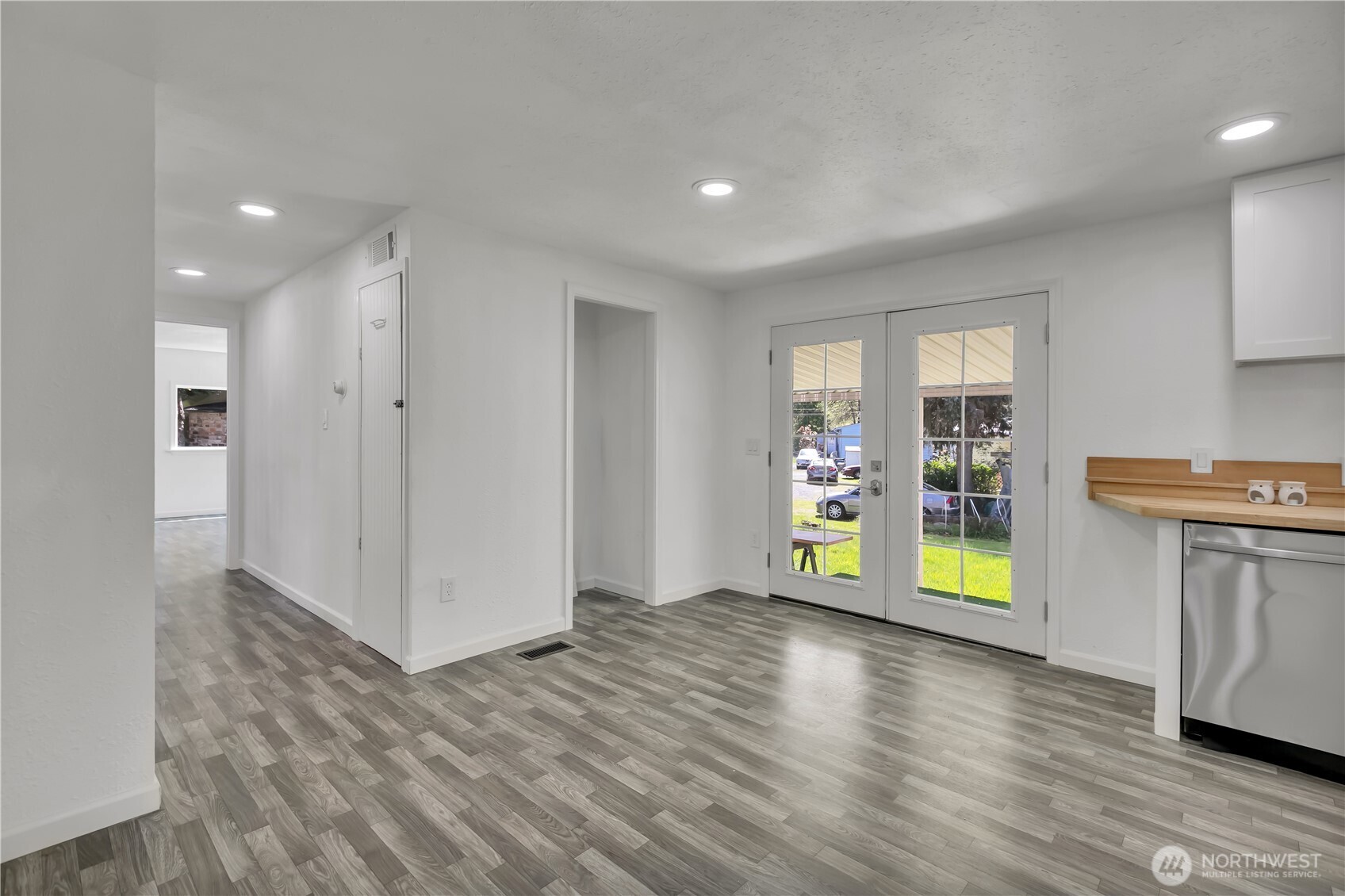11517 155 Avenue Property Photo 7