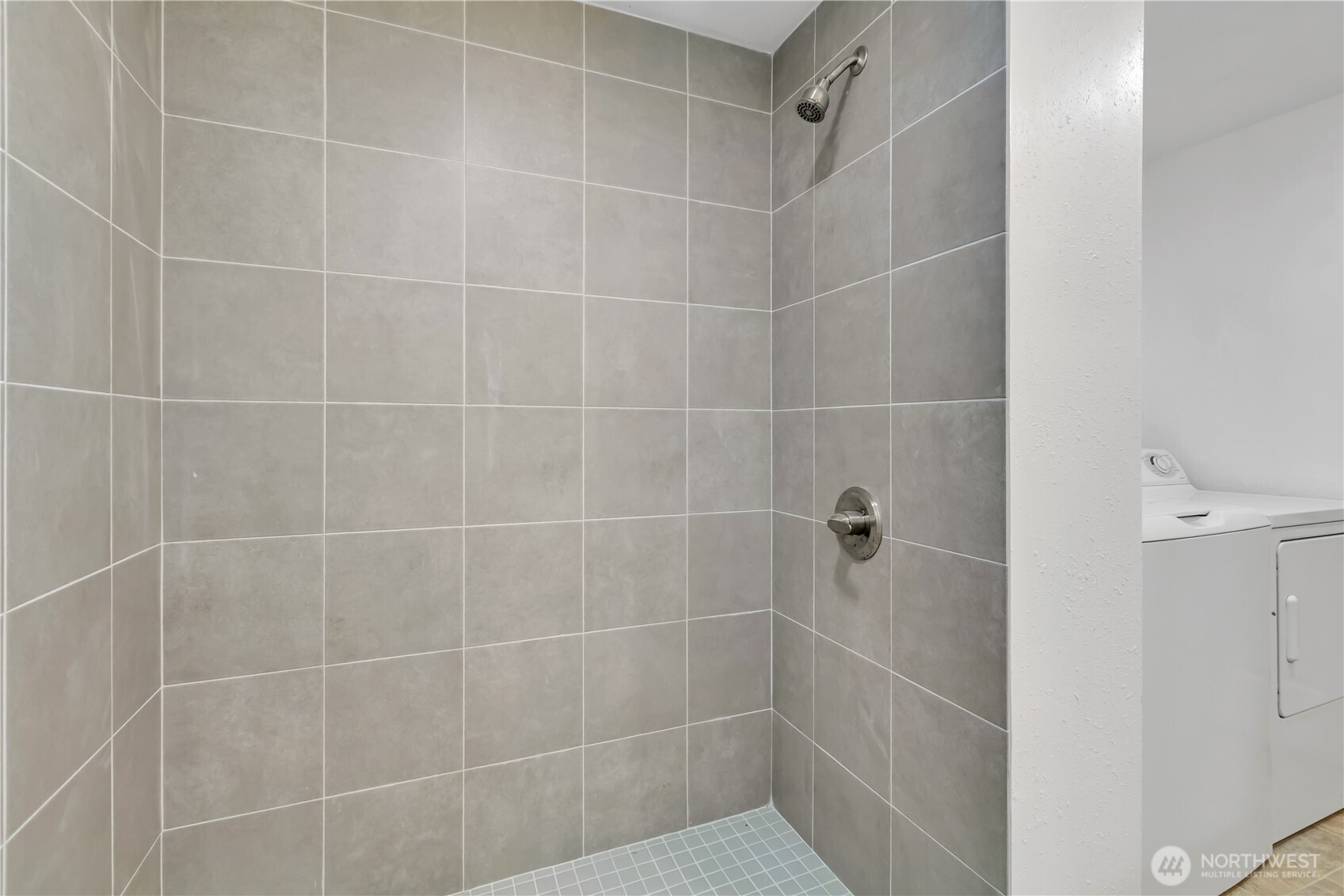 11517 155 Avenue Property Photo 14