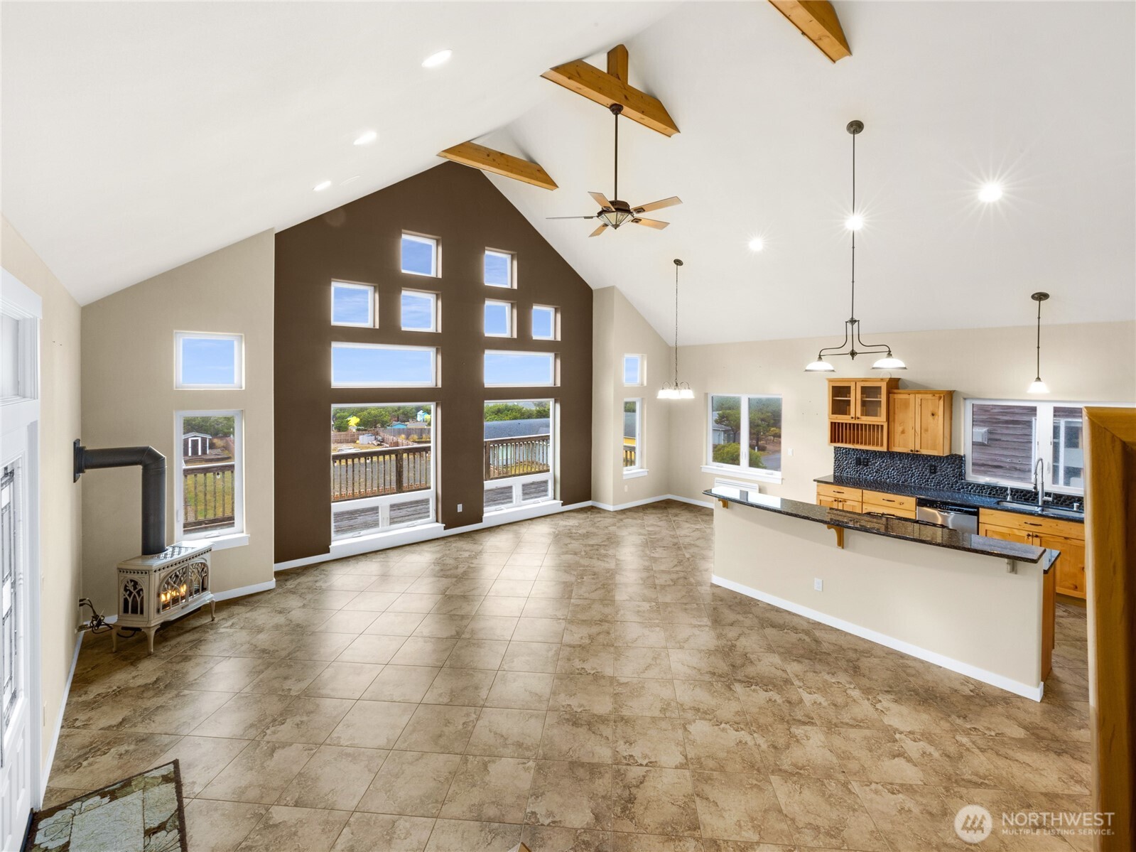 31102 J Place Property Photo 15