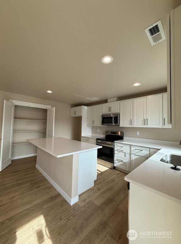921 W Ted Yao Way Property Photo 11