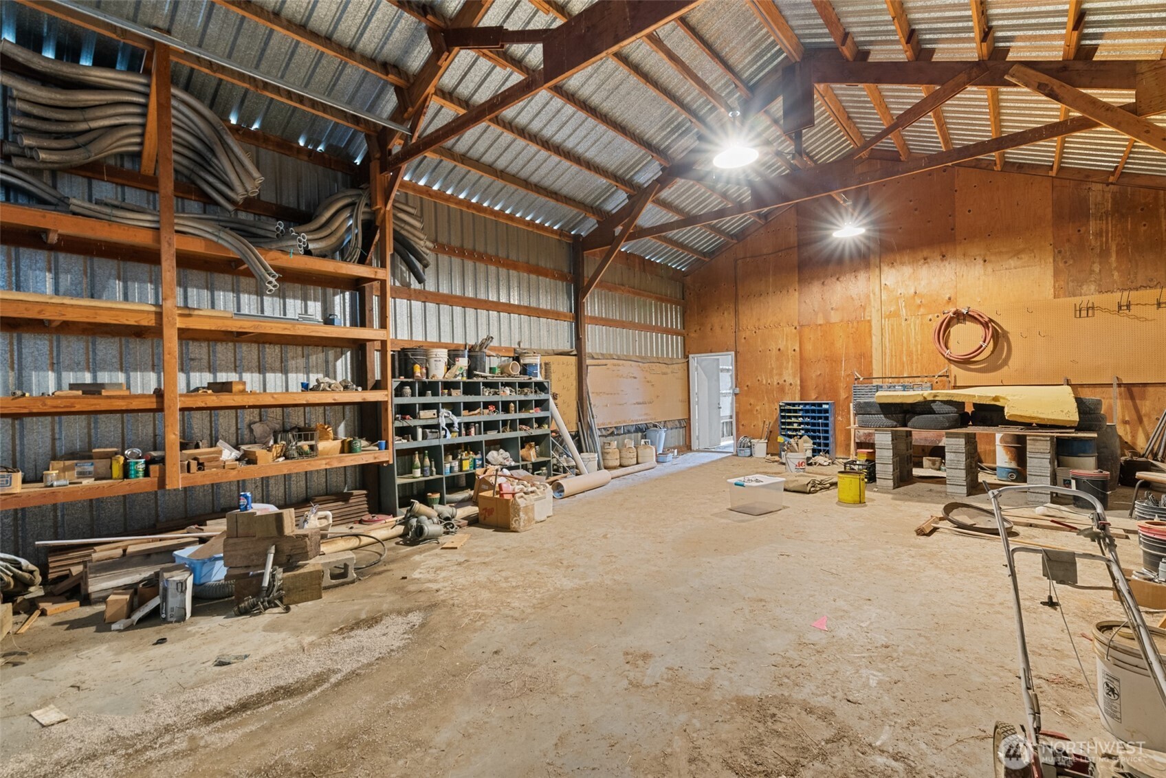 5099 E Road Property Photo 5