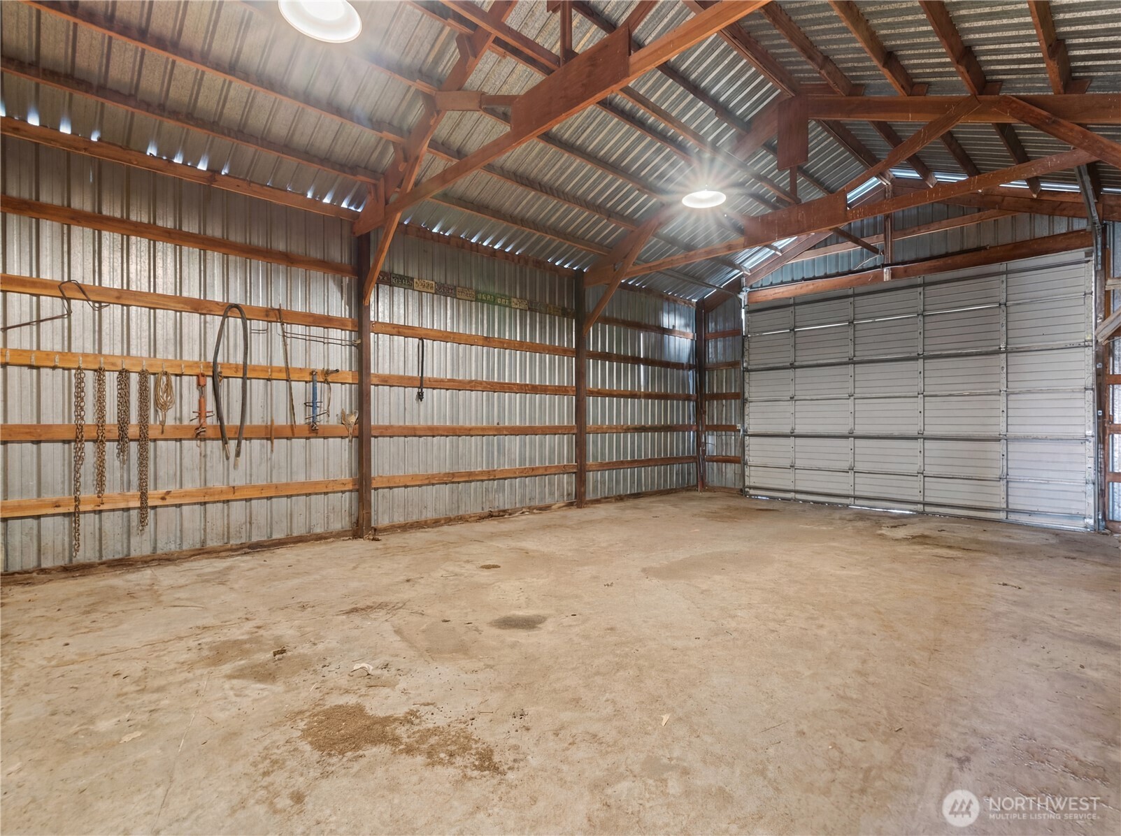 5099 E Road Property Photo 7