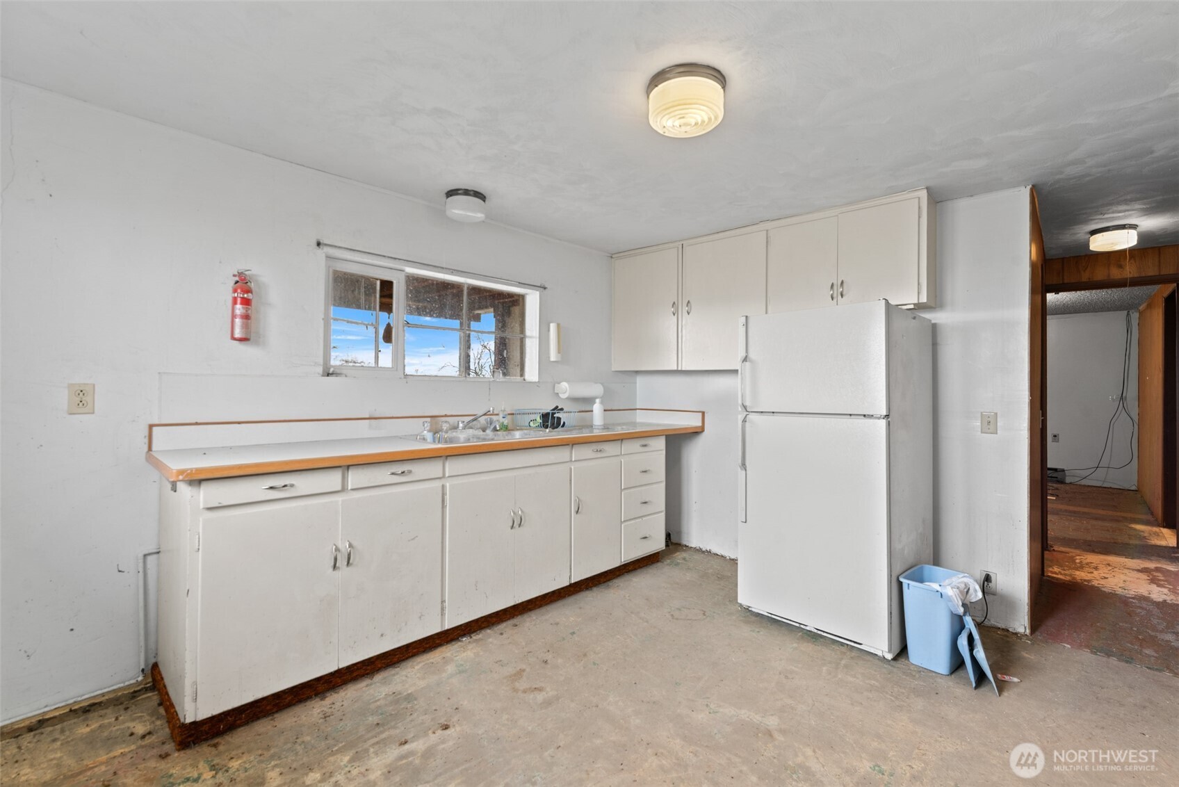 5099 E Road Property Photo 15