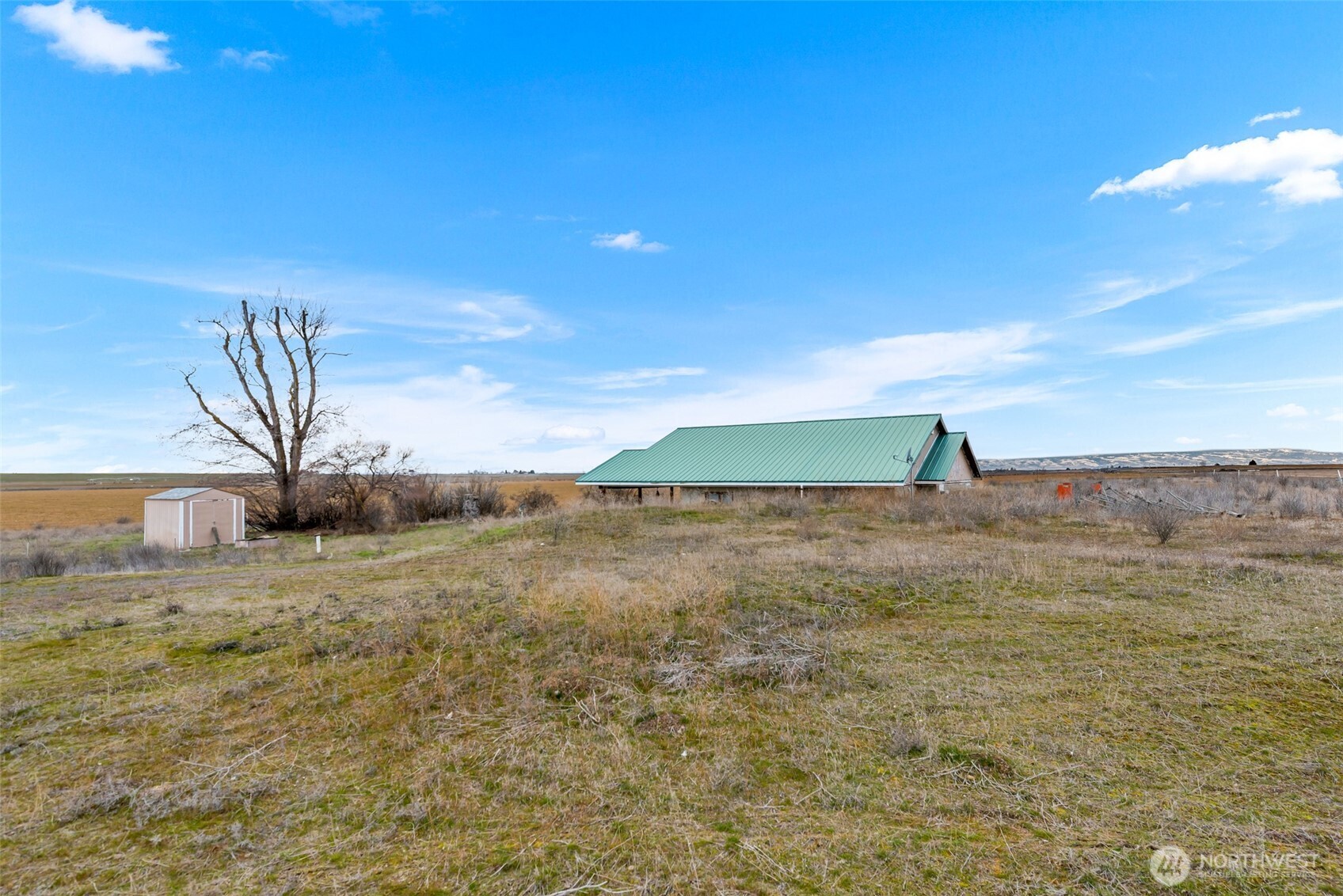 5099 E Road Property Photo 22