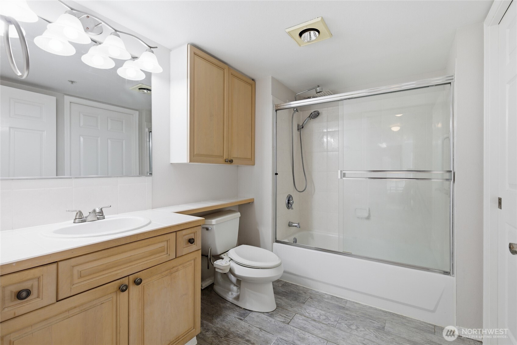 15020 Bothell Way 406 Property Photo 12
