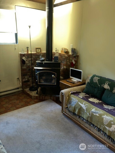 431 N Mt Seattle Way Property Photo 6