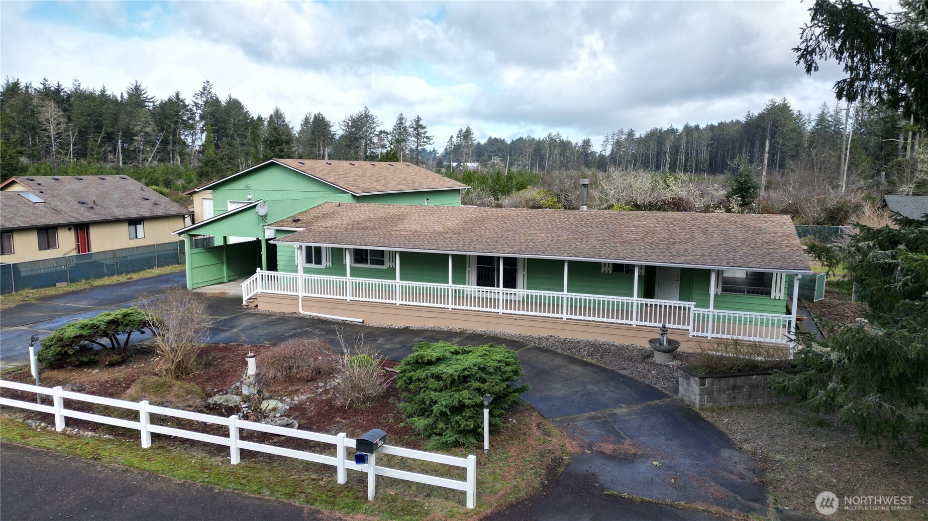 1529 229th Place Property Photo 2