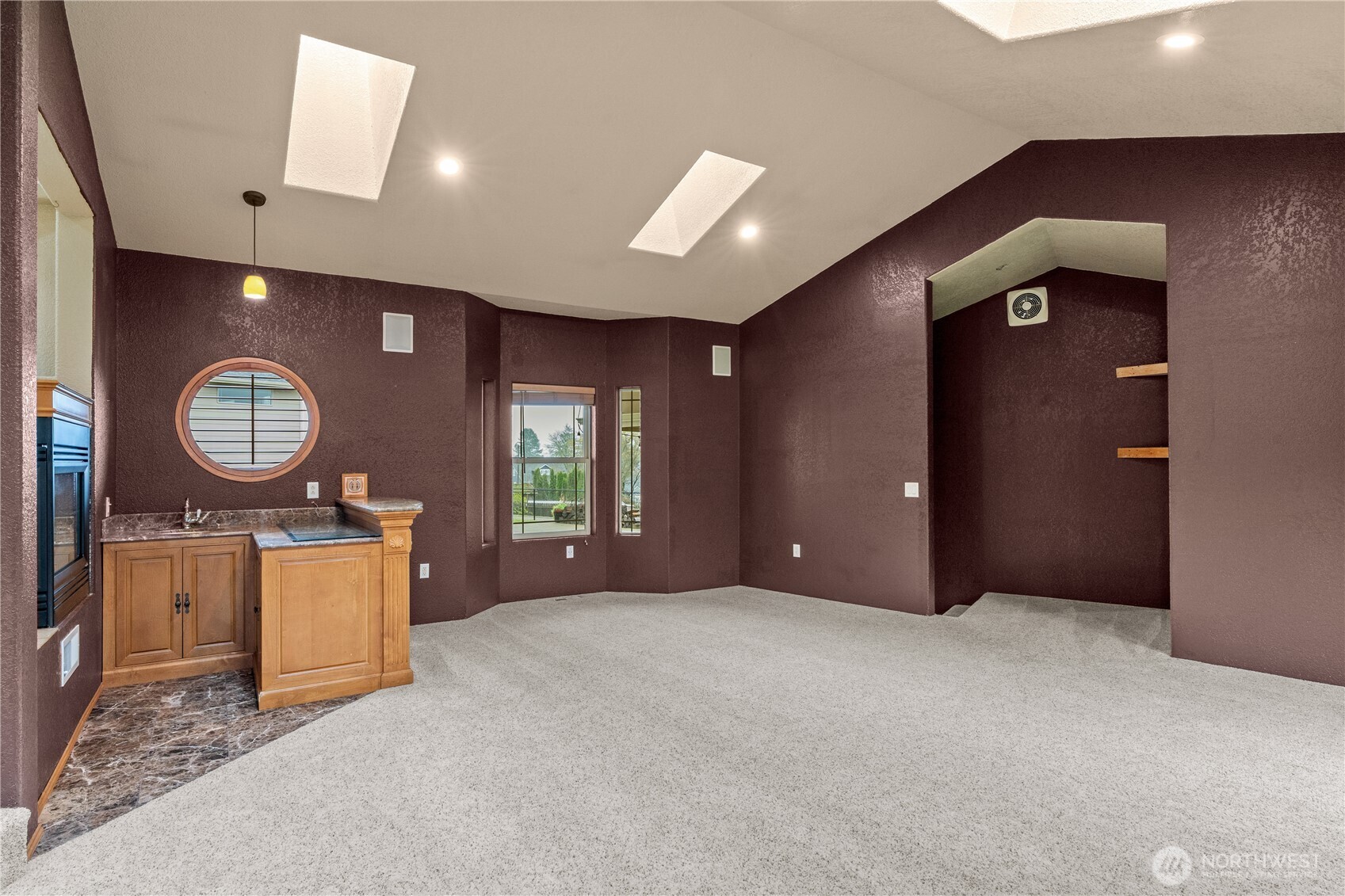 100 S 9th Street Property Photo 14