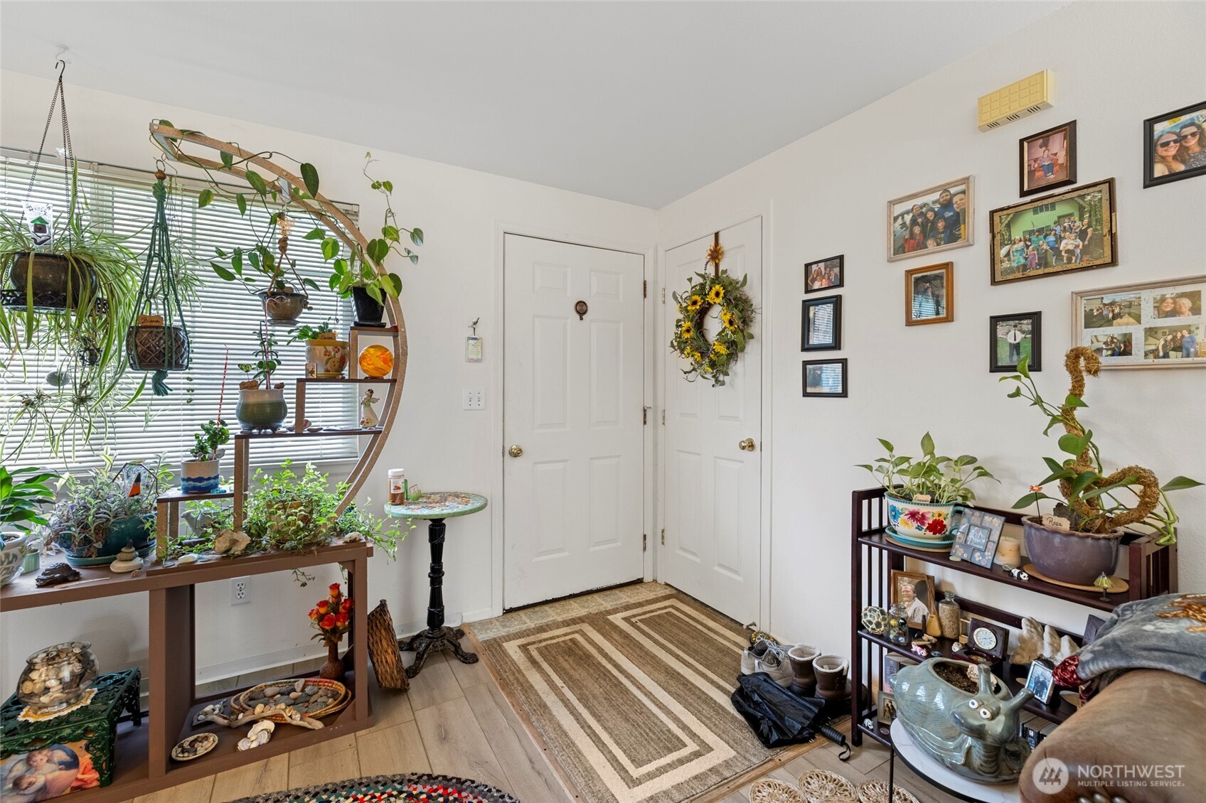 45082 Shields Court Property Photo 5