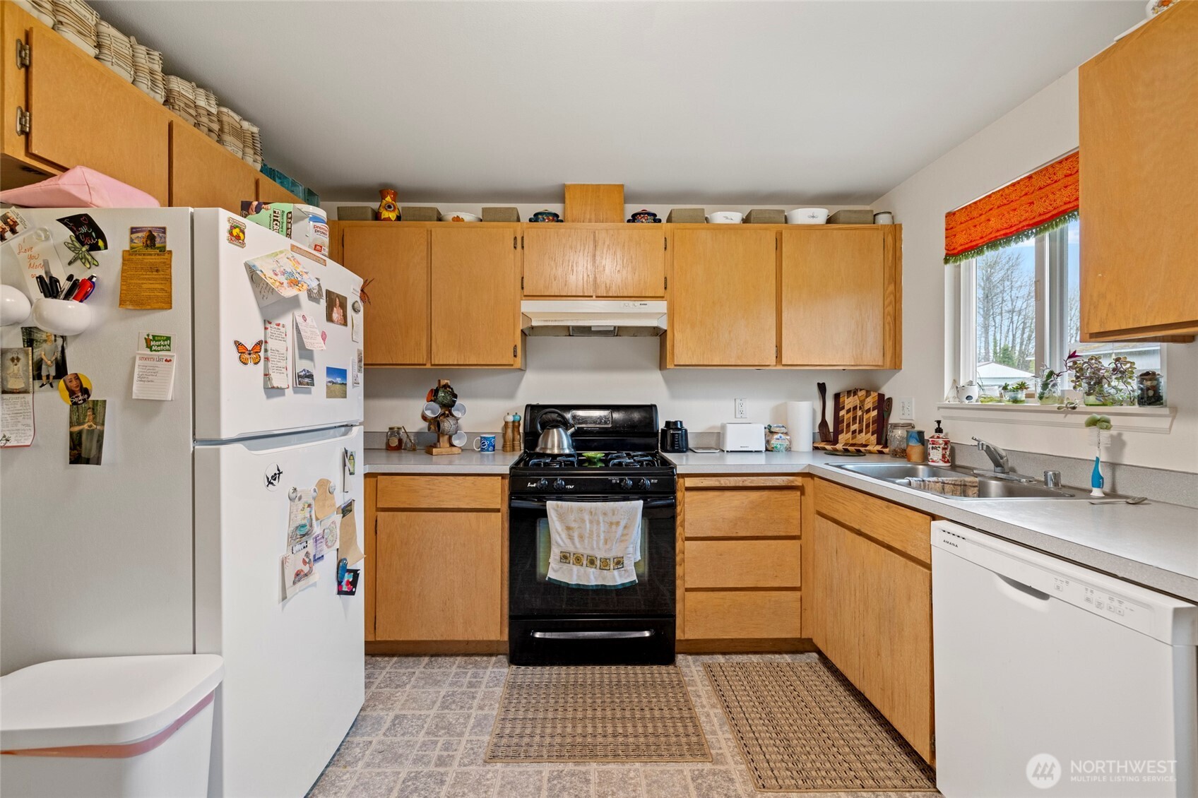 45082 Shields Court Property Photo 11