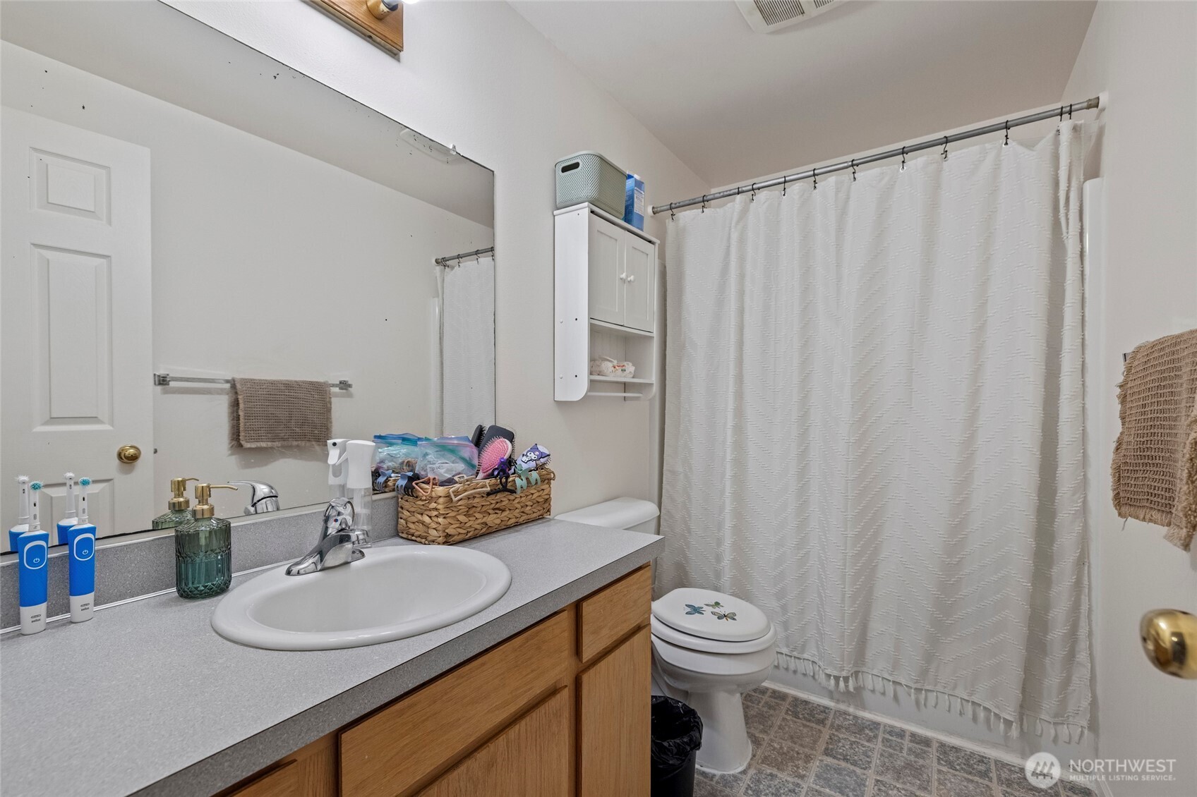 45082 Shields Court Property Photo 28