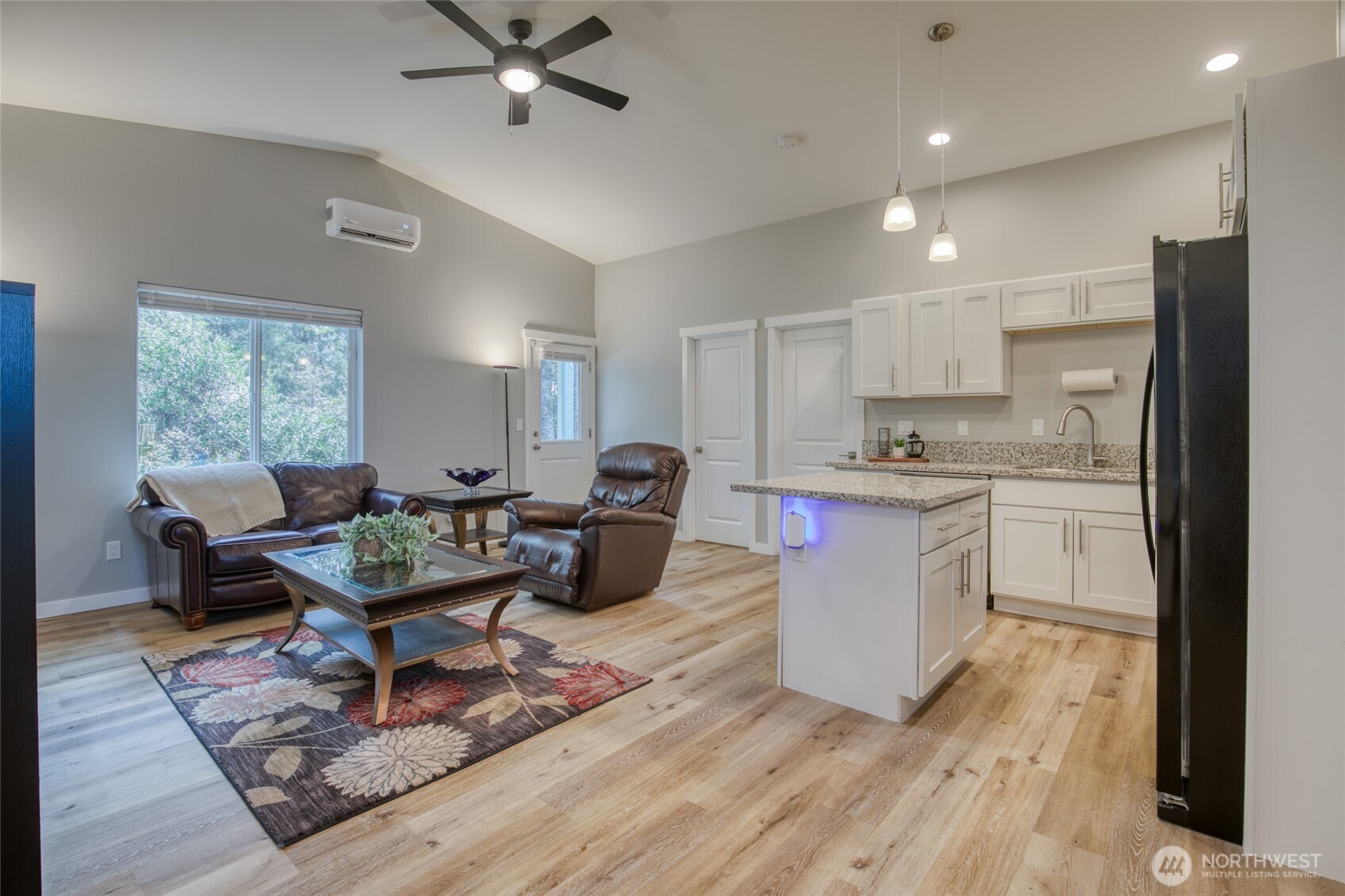 616 Sunset Avenue Property Photo 3