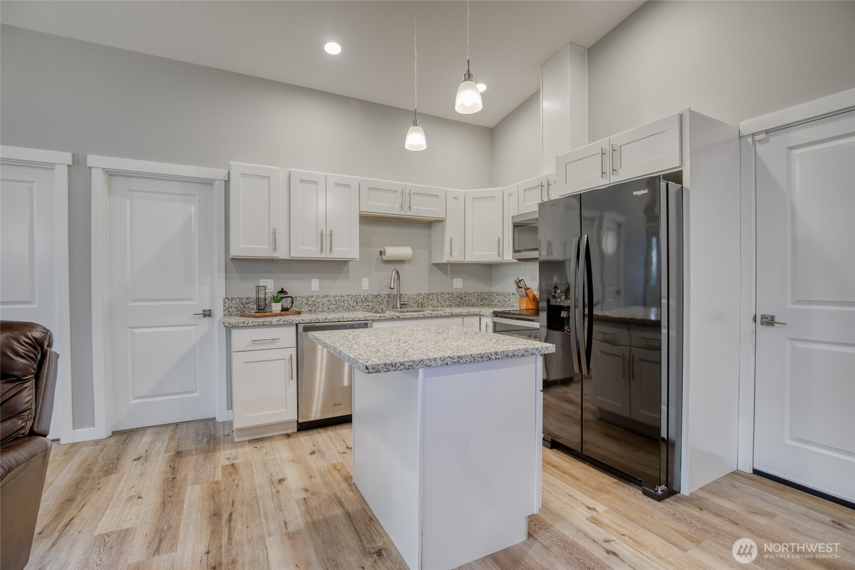 616 Sunset Avenue Property Photo 4