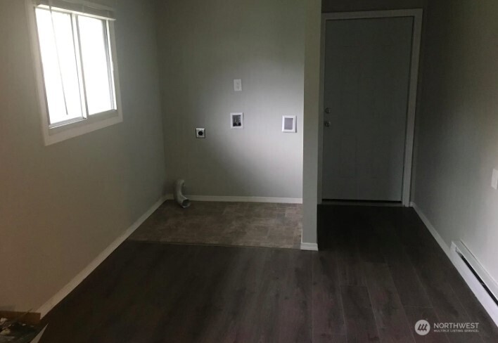 13348 32nd Avenue Property Photo 7