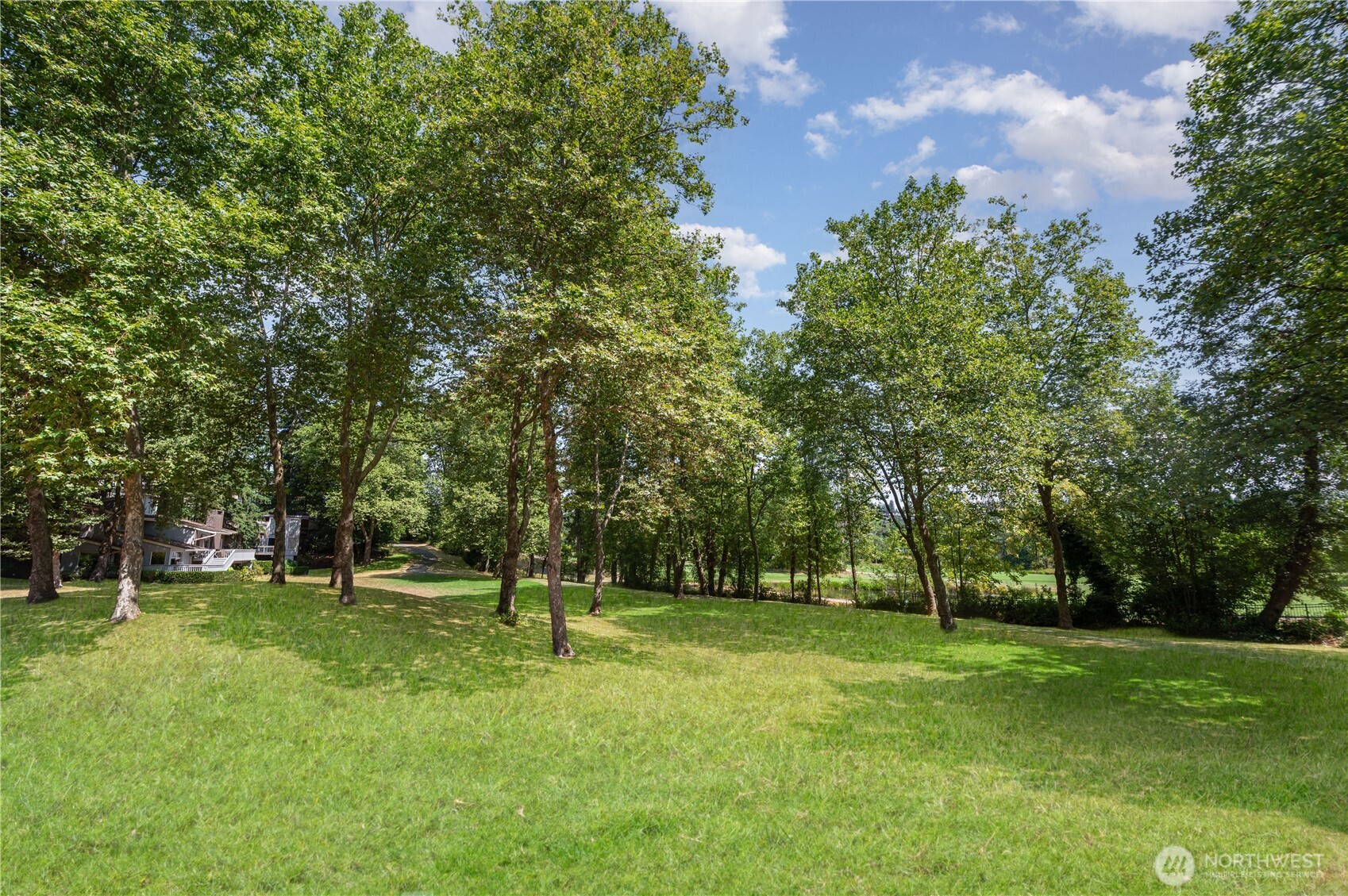 1220 80th Place Property Photo 3