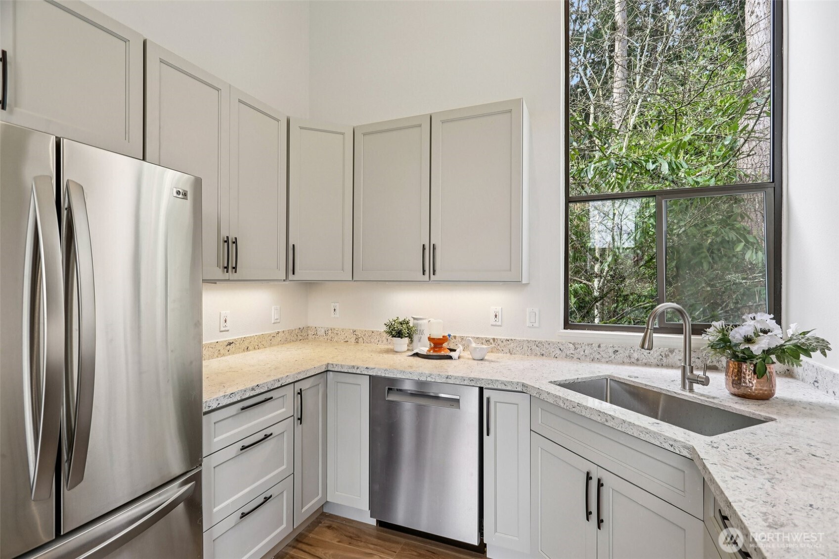 1220 80th Place Property Photo 19