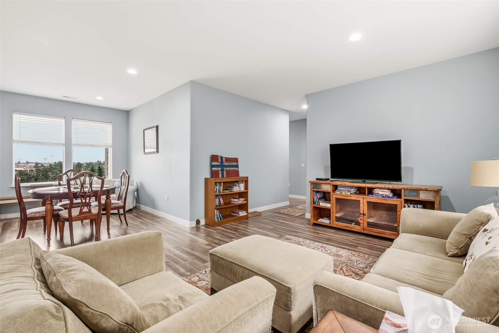 335 Canal Drive Property Photo 8