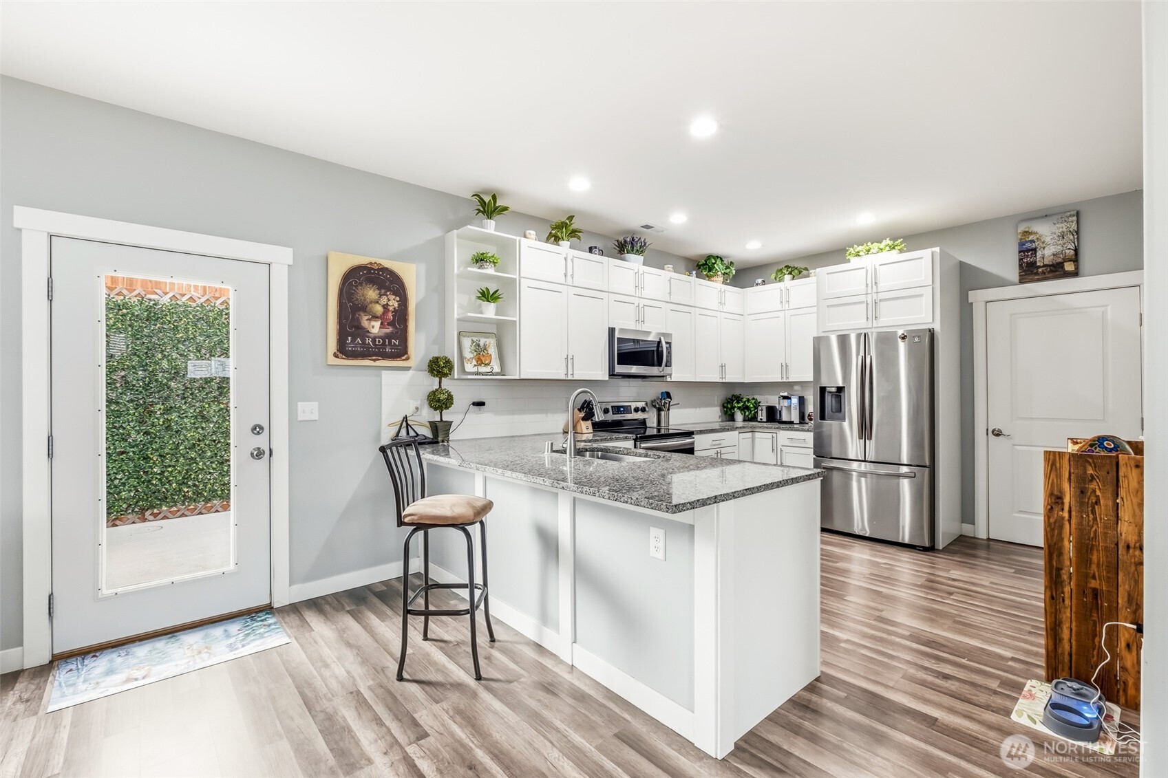 335 Canal Drive Property Photo 10