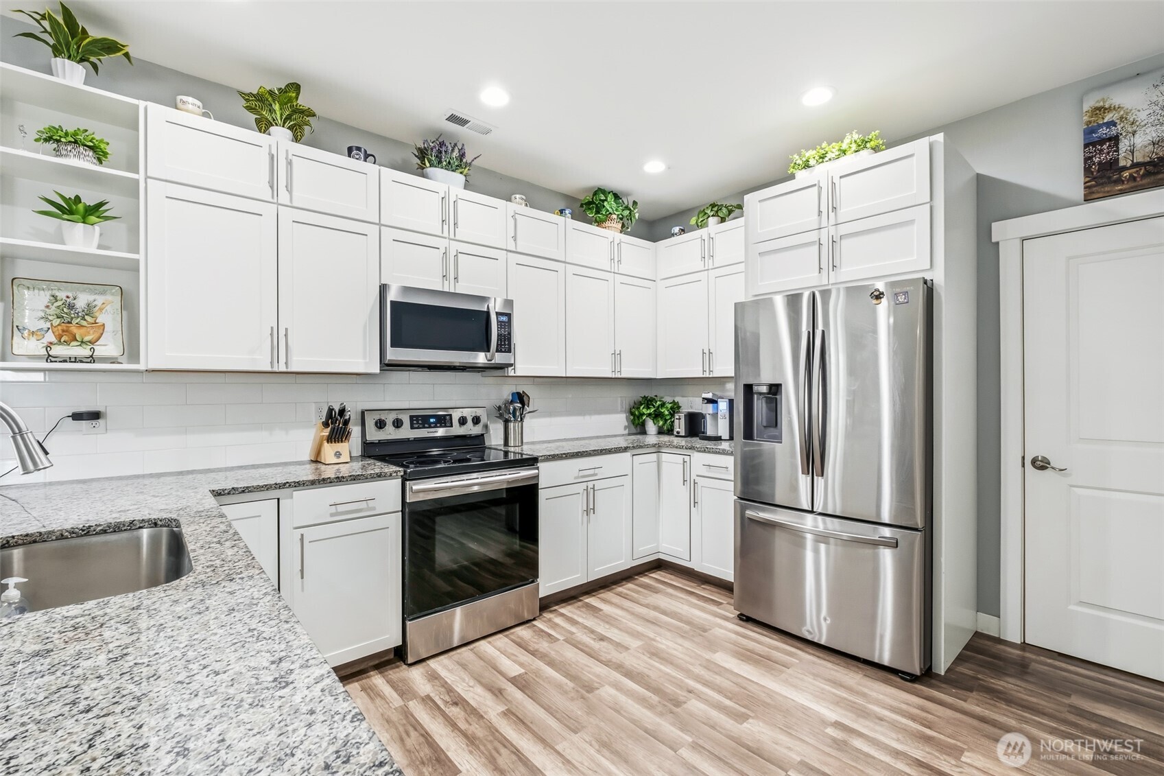 335 Canal Drive Property Photo 11