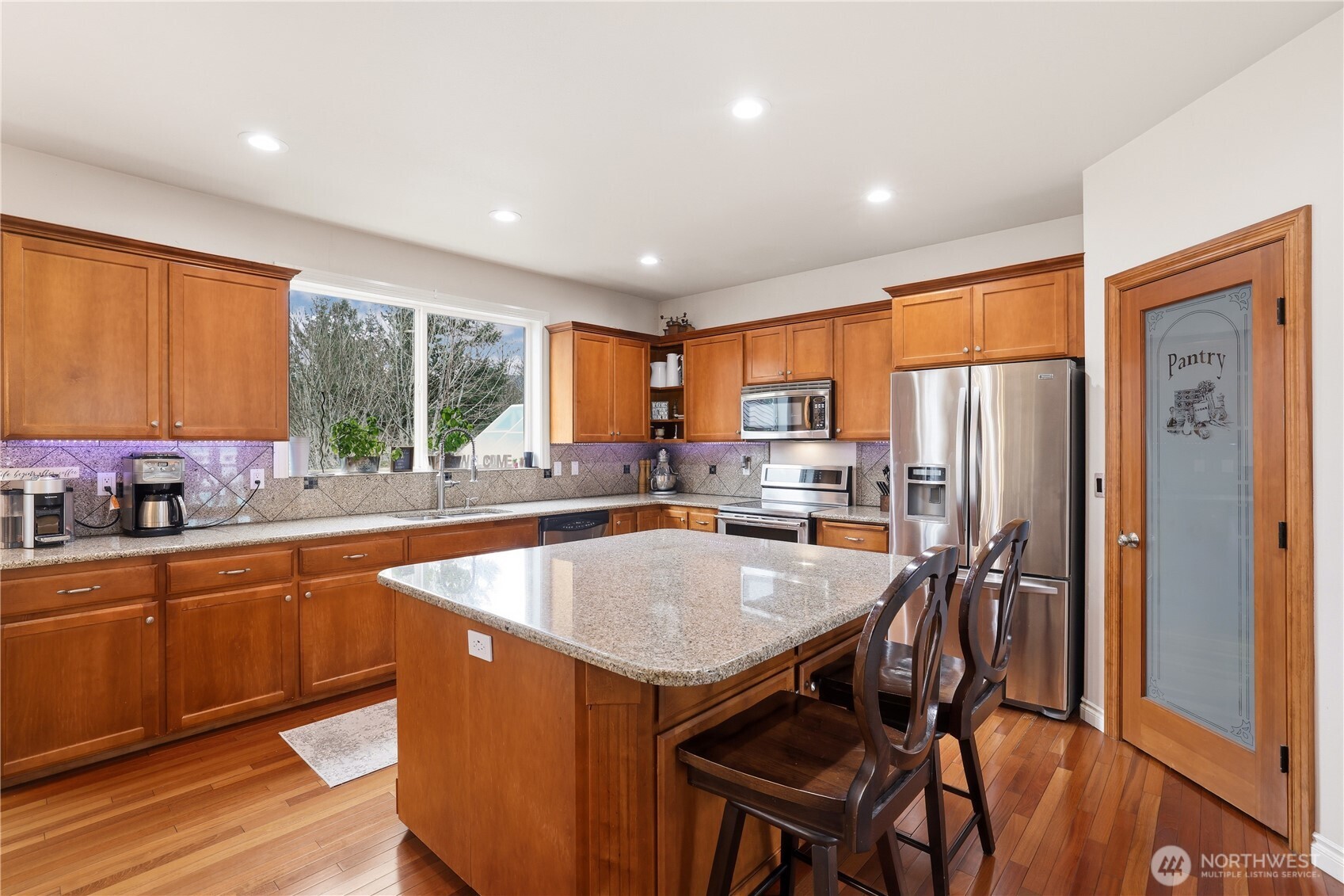 655 Joy Street Property Photo 10