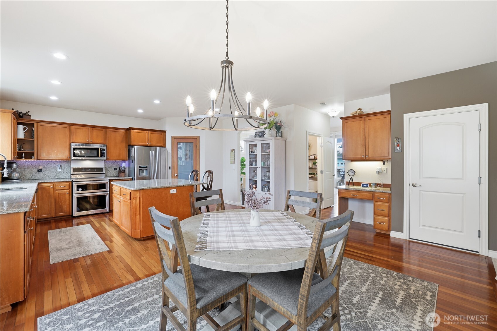 655 Joy Street Property Photo 15