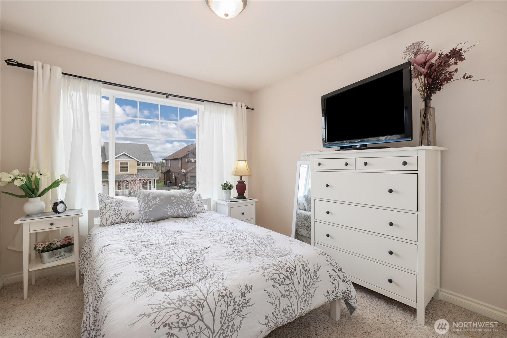 655 Joy Street Property Photo 24
