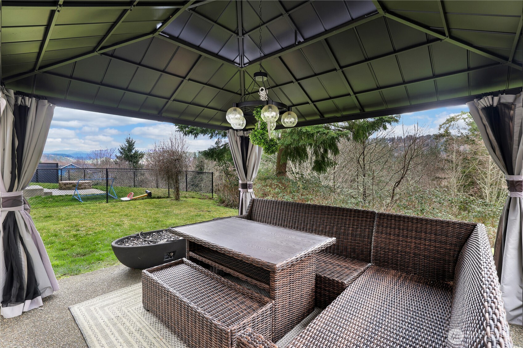 655 Joy Street Property Photo 30