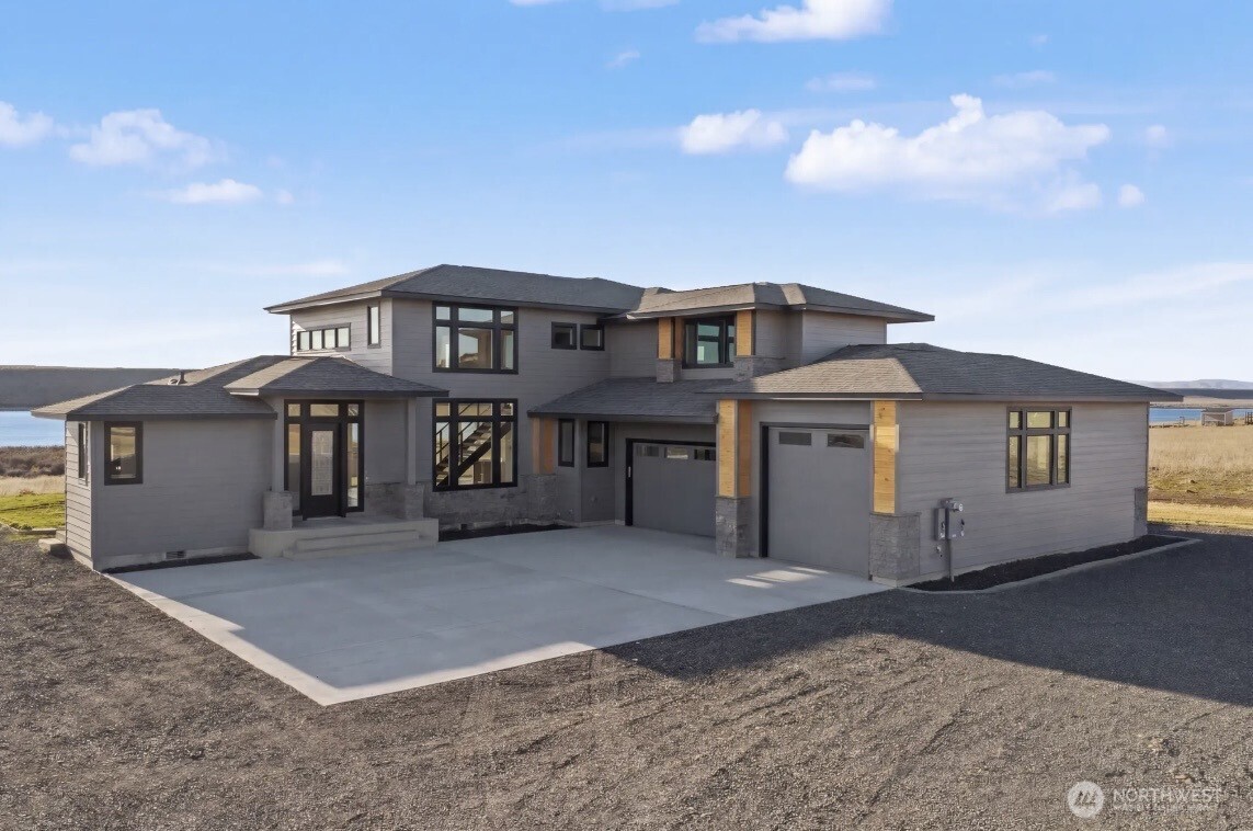 6988 Stonecrest Road Property Photo 1