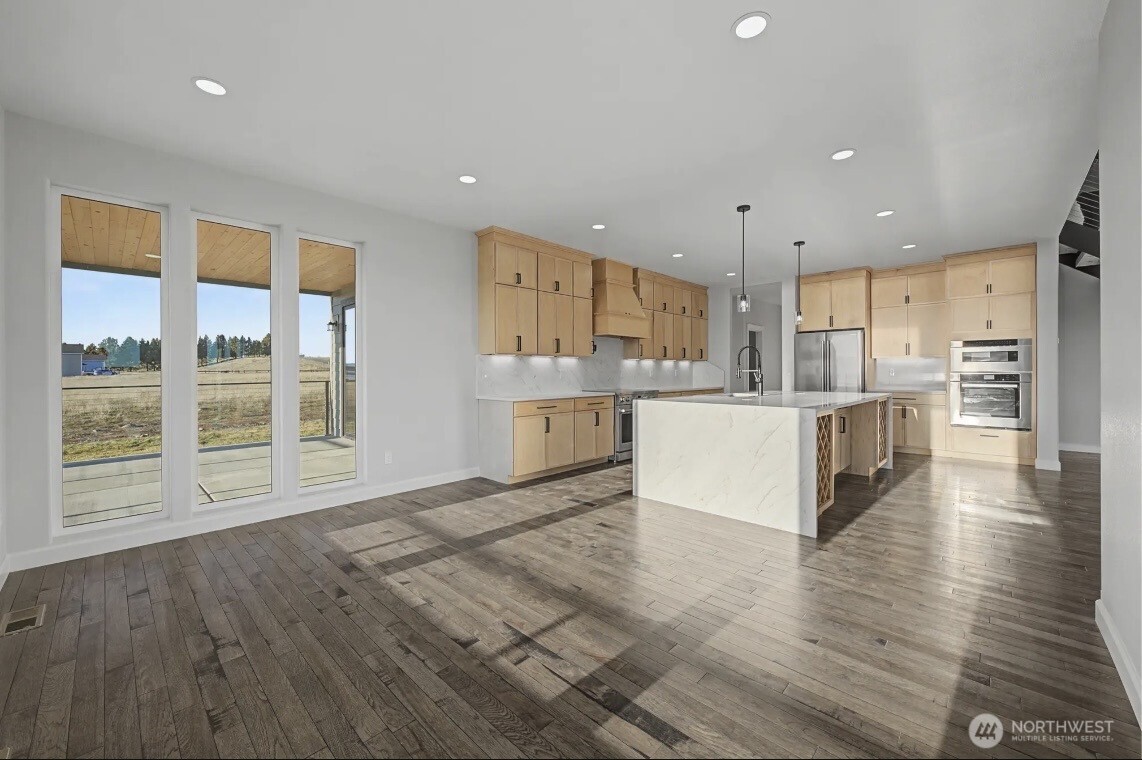 6988 Stonecrest Road Property Photo 9