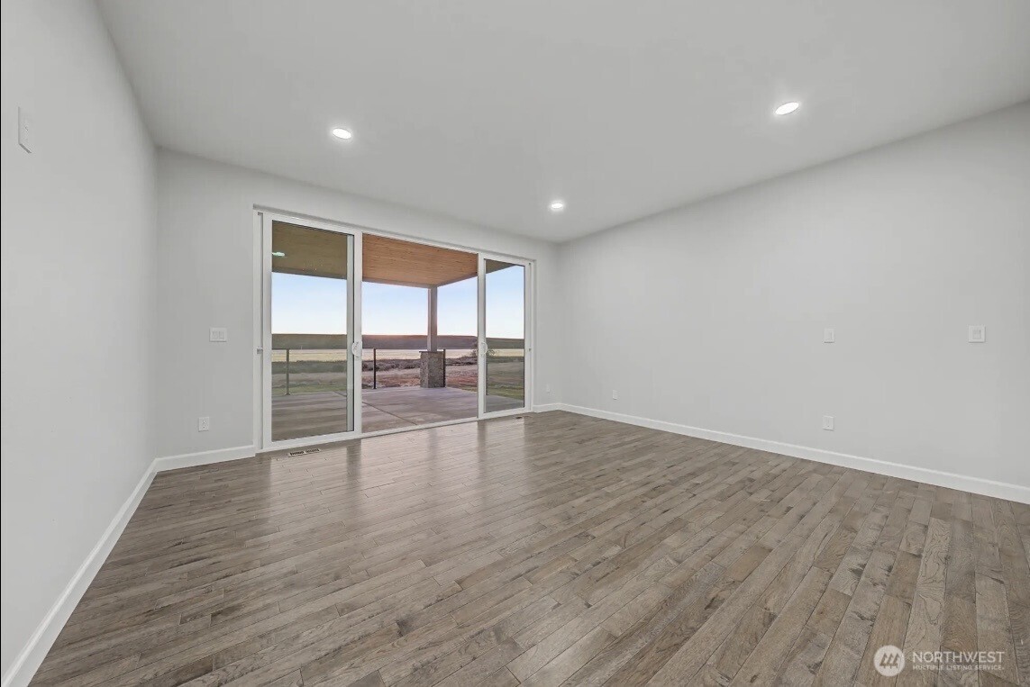 6988 Stonecrest Road Property Photo 16