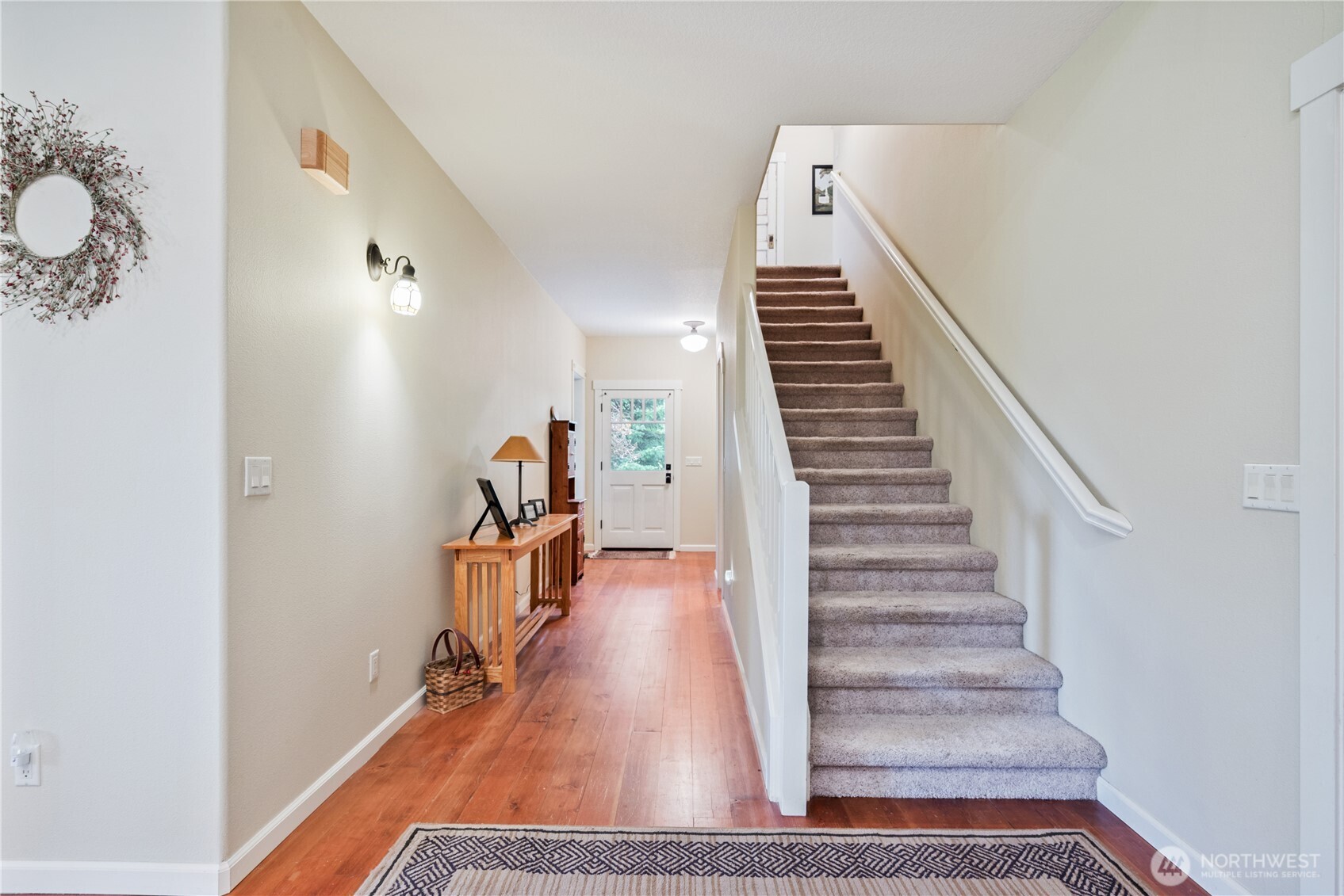 180 Trinity Drive Property Photo 4