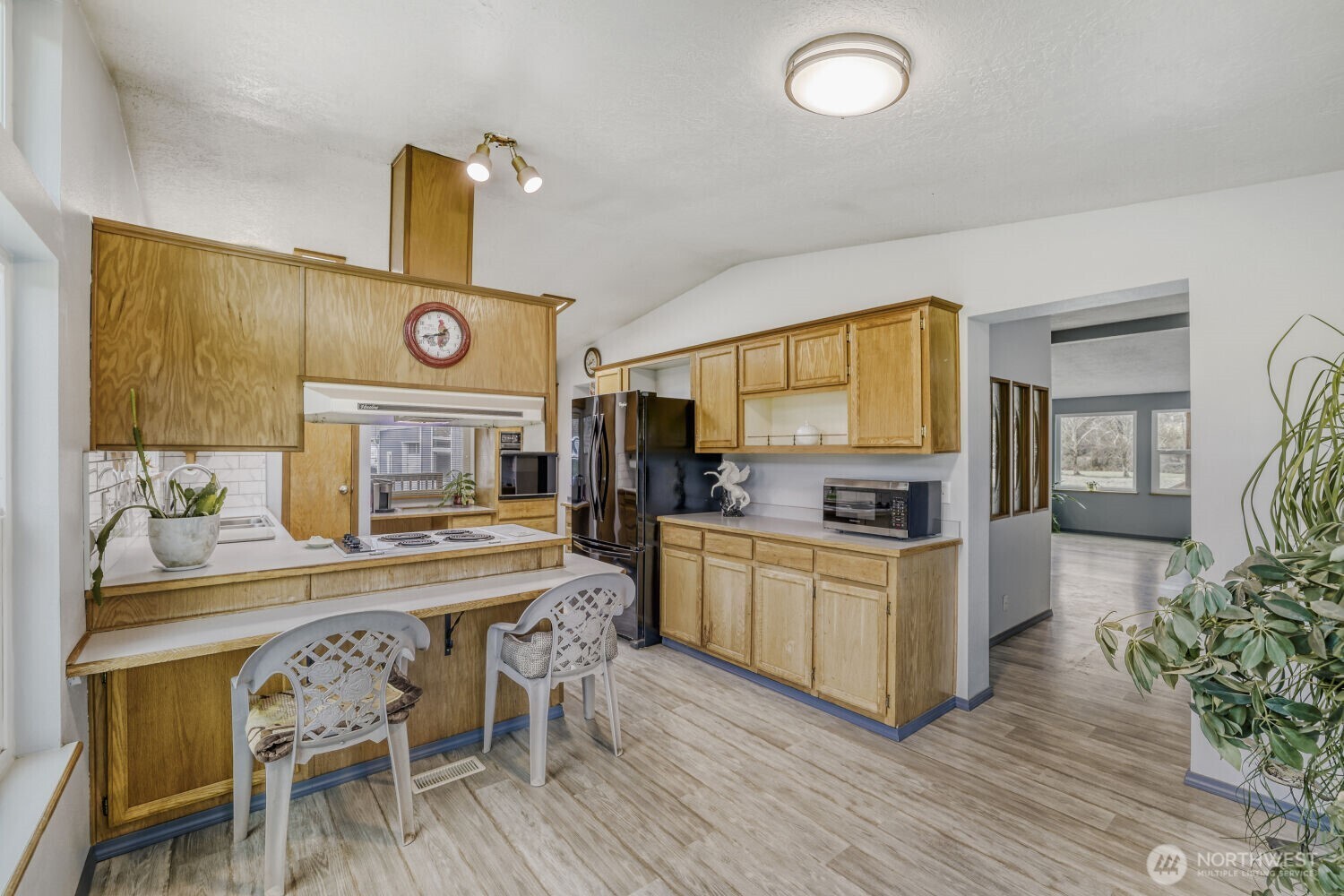 35605 State Route 2 Property Photo 9