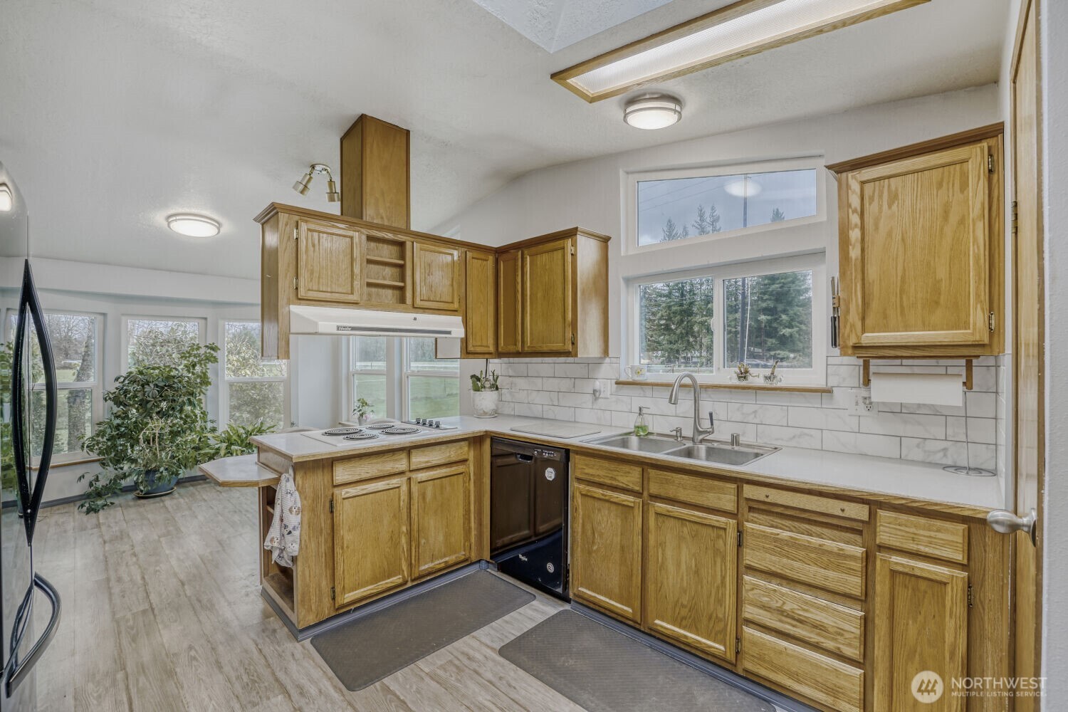 35605 State Route 2 Property Photo 11
