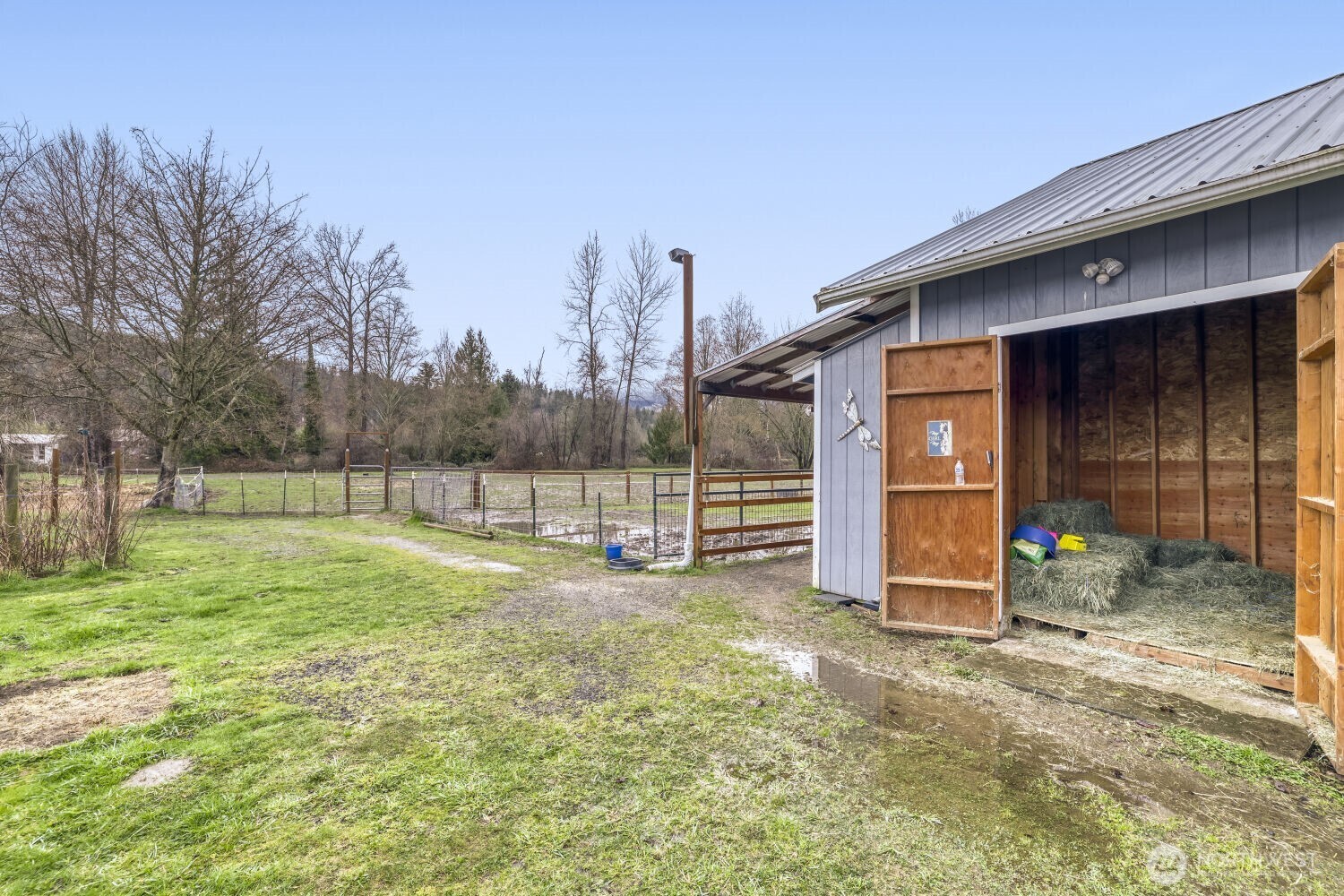 35605 State Route 2 Property Photo 25