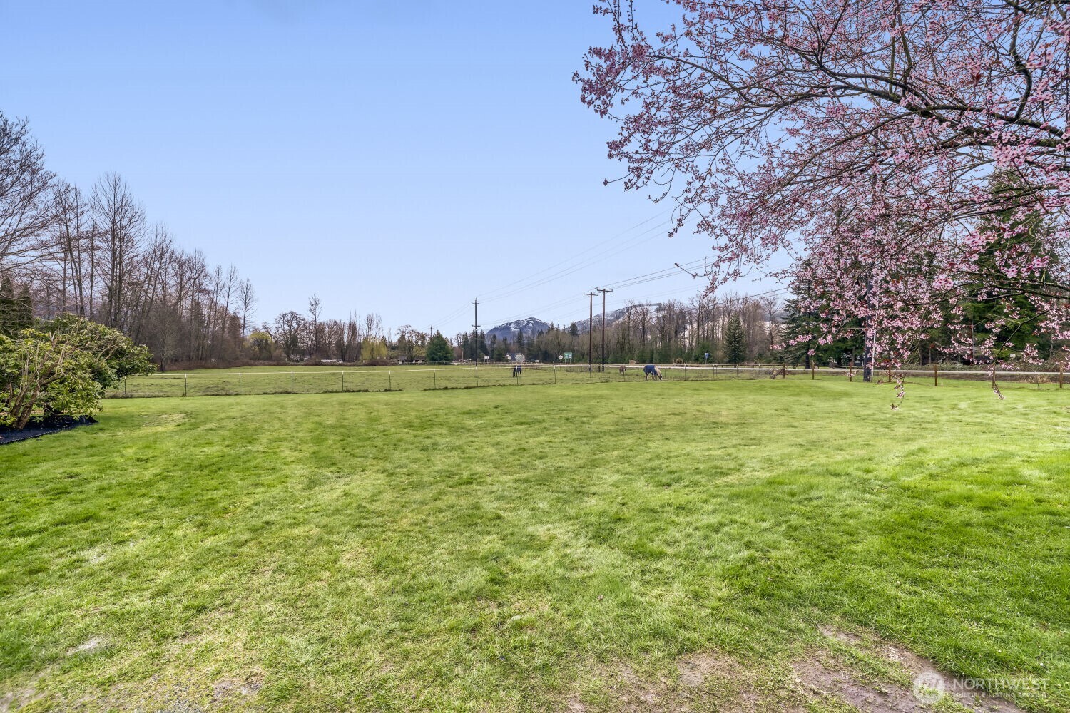 35605 State Route 2 Property Photo 28