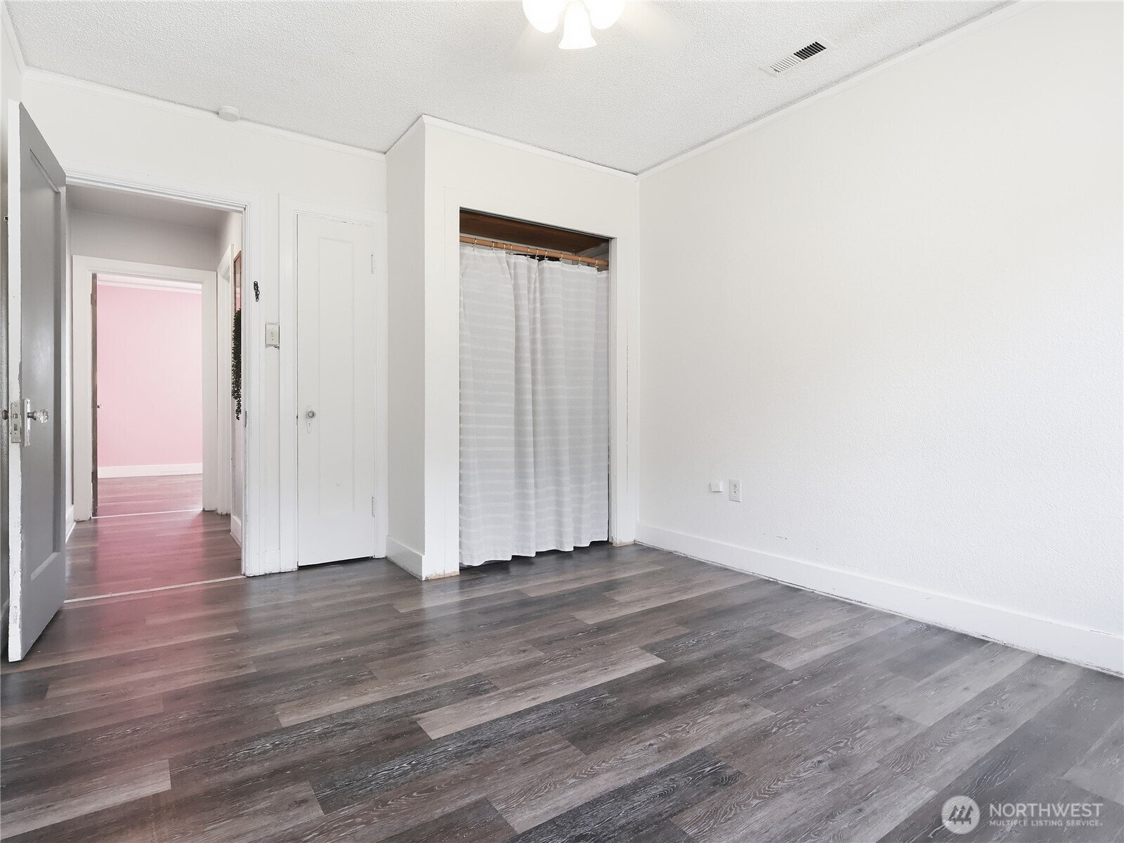 2409 Cherry Street Property Photo 15