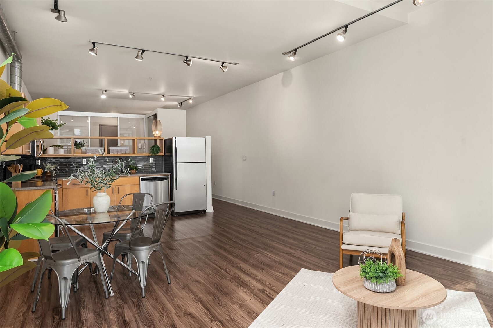 2015 Terry Avenue 416 Property Photo 4