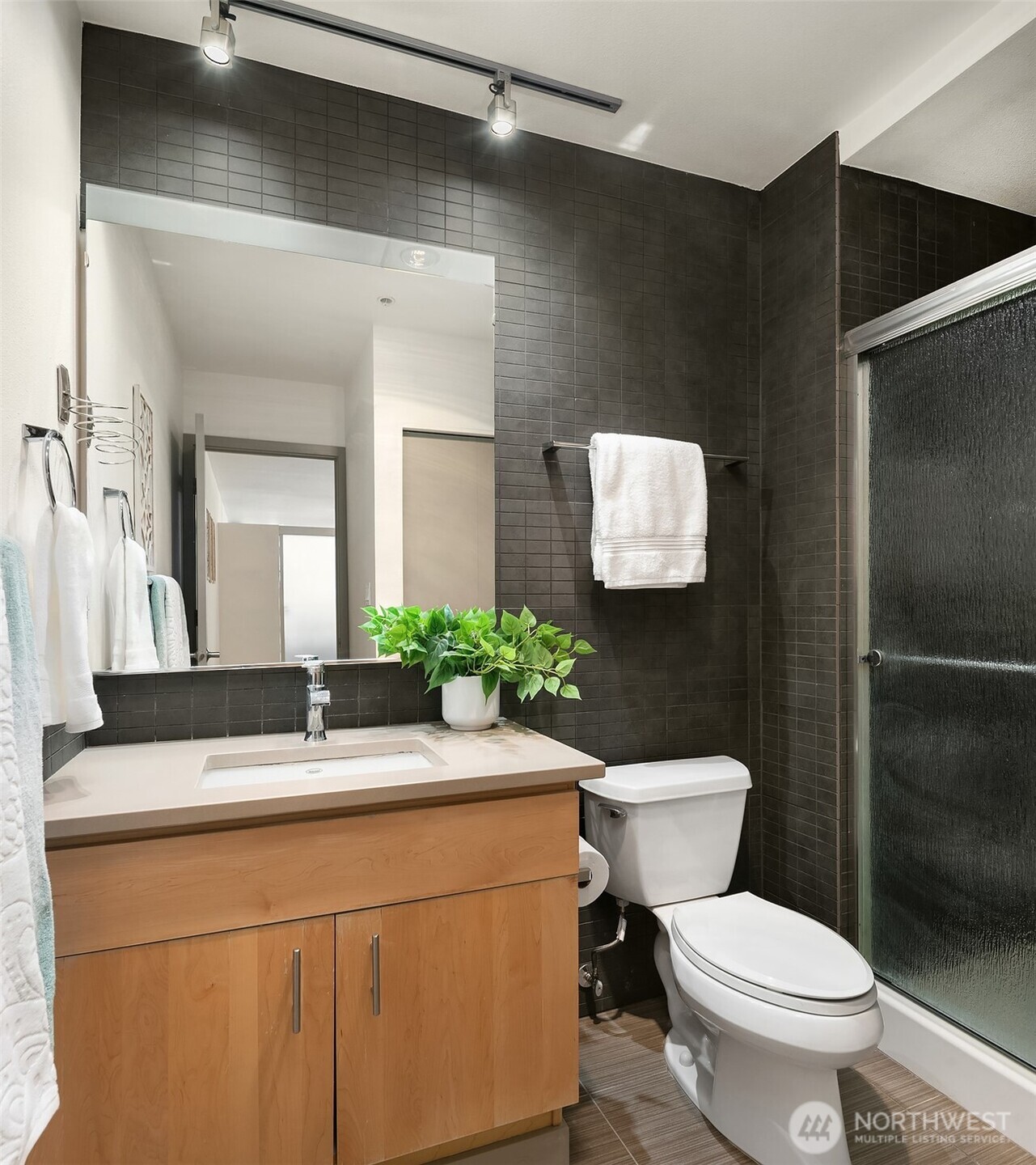 2015 Terry Avenue 416 Property Photo 12
