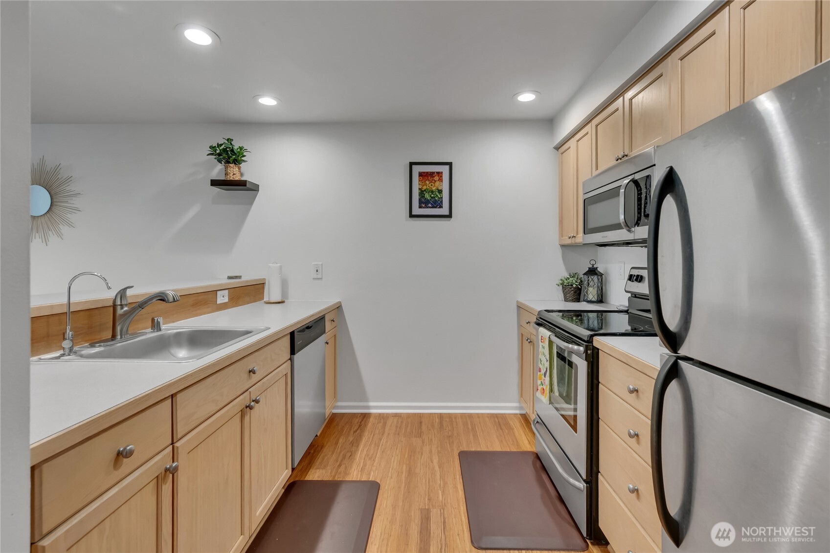559 Mcgraw Street 201 Property Photo 11