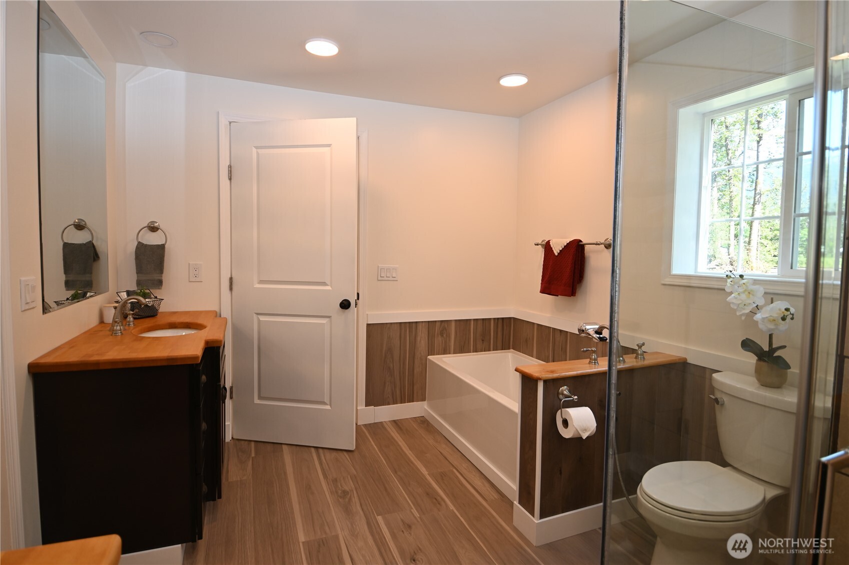 1218 Croft Avenue Property Photo 23