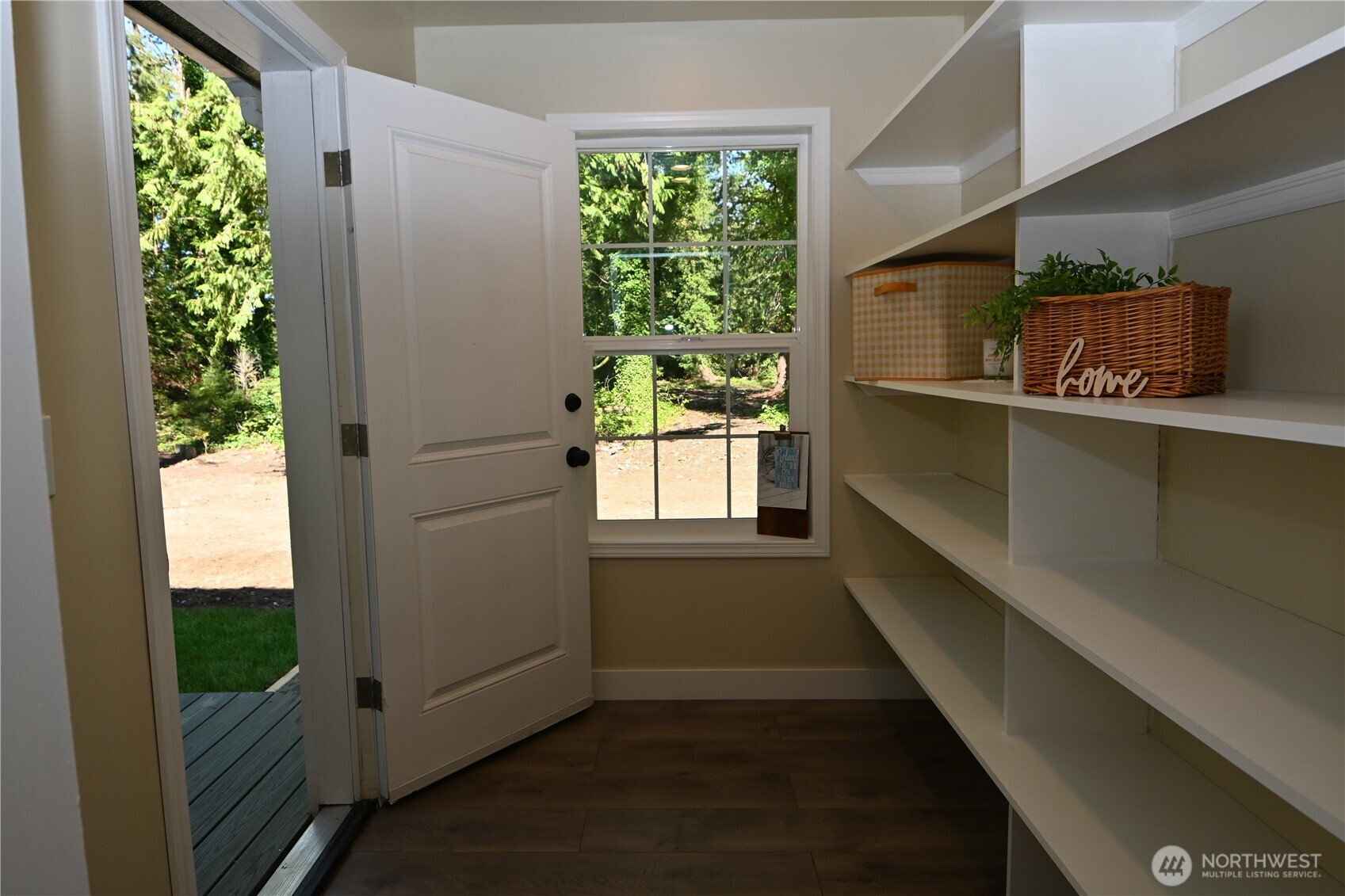 1218 Croft Avenue Property Photo 25