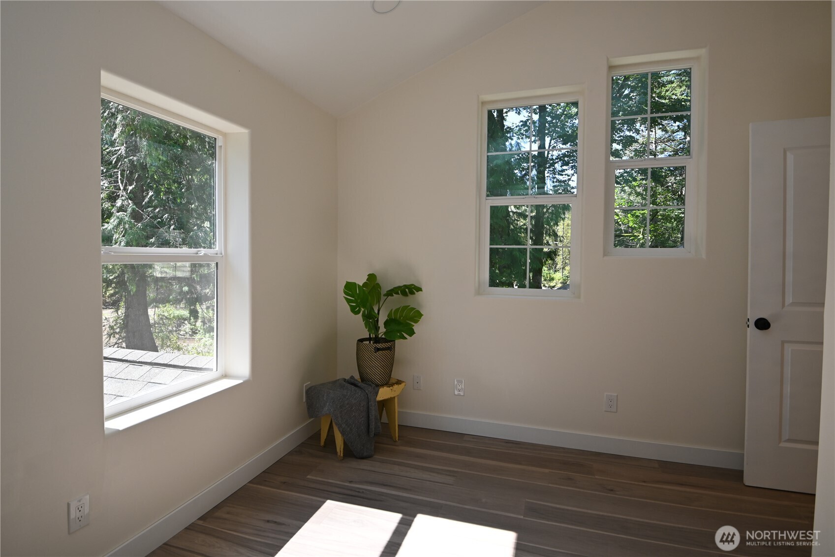 1218 Croft Avenue Property Photo 30