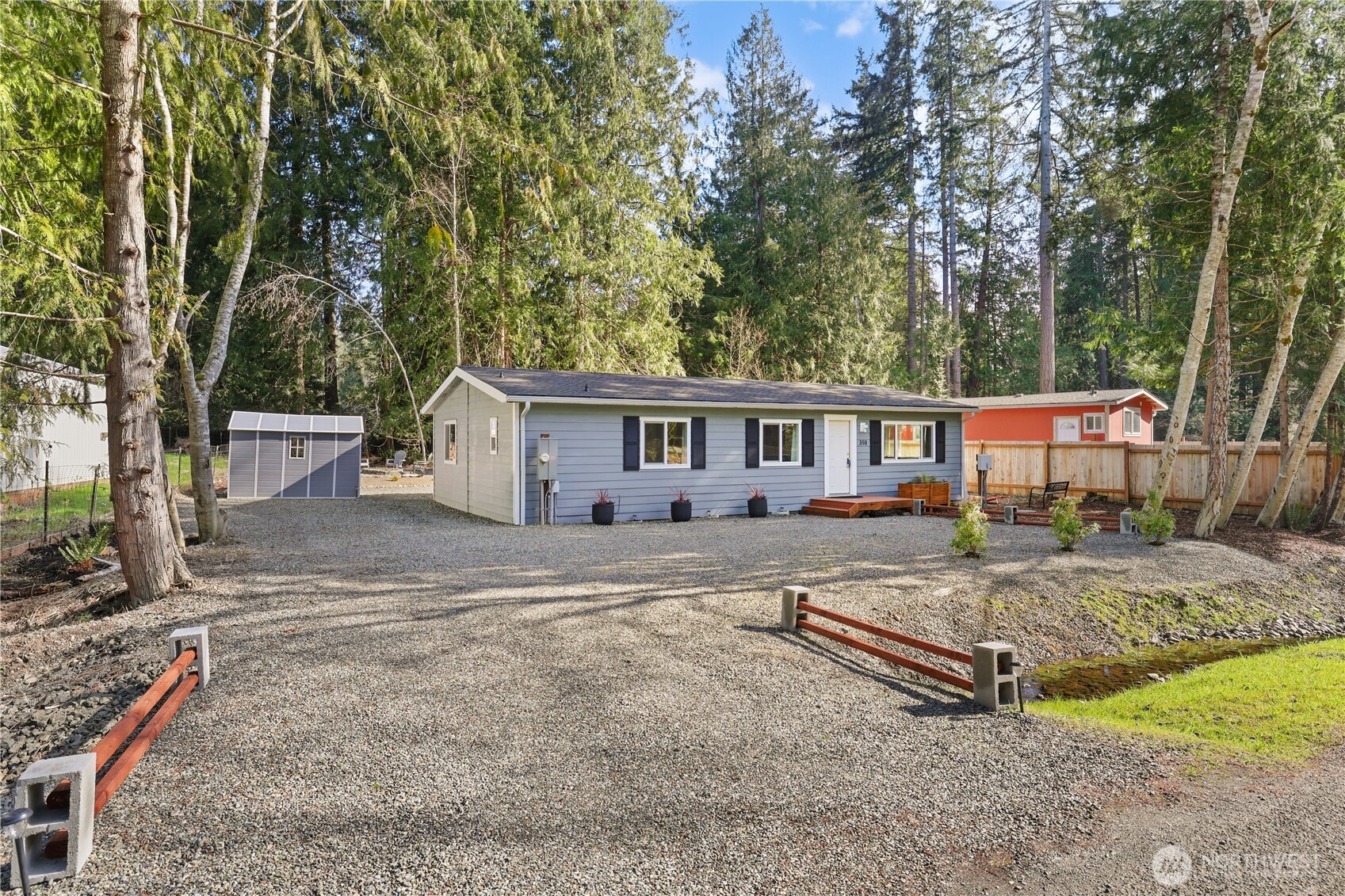350 E Lakeshore Drive Property Photo 1