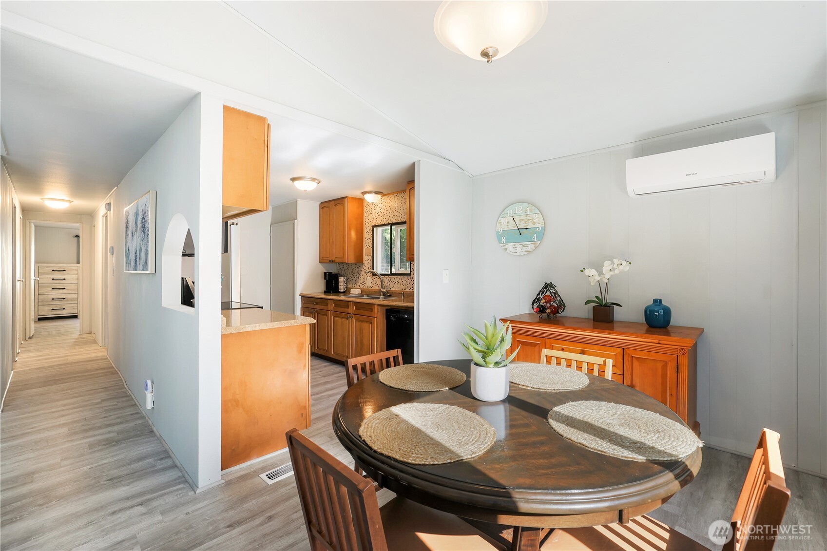 350 E Lakeshore Drive Property Photo 10