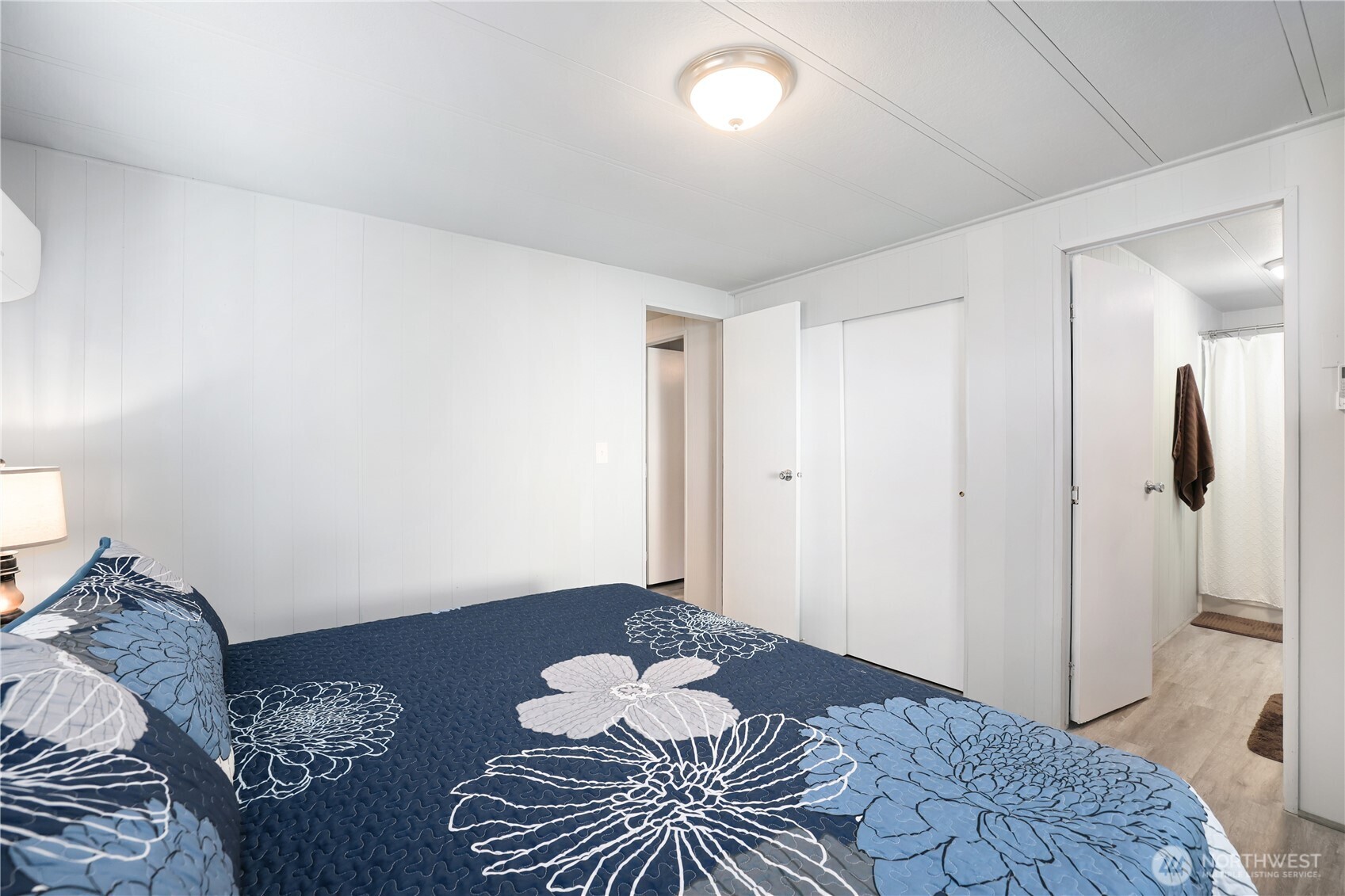 350 E Lakeshore Drive Property Photo 16