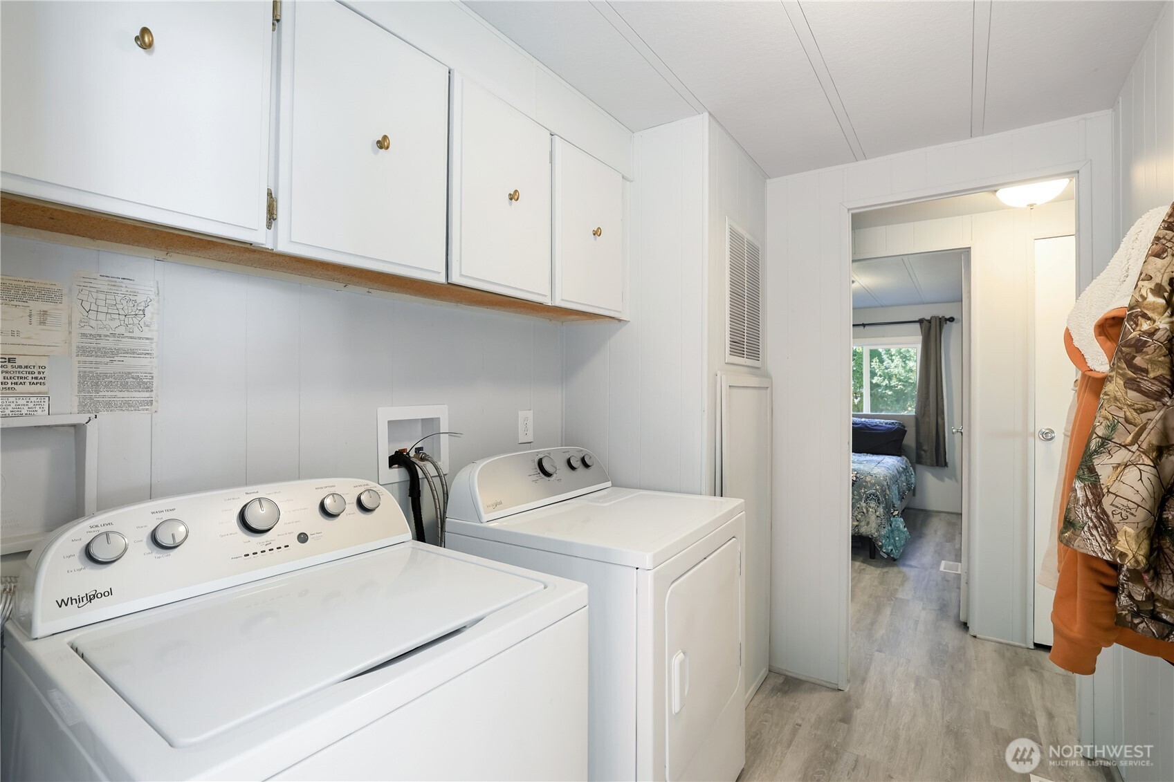 350 E Lakeshore Drive Property Photo 22