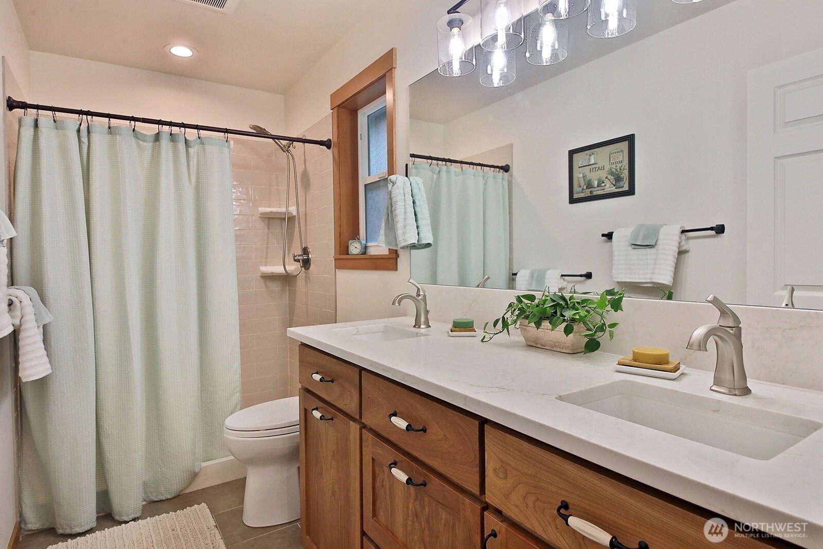 2903 Hi Crest Road Property Photo 16