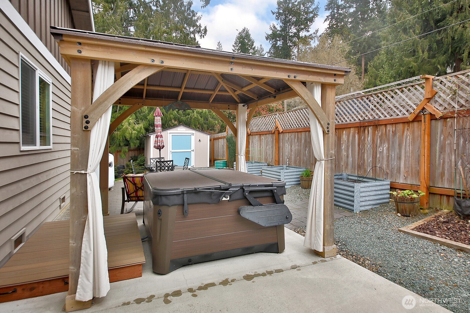 2903 Hi Crest Road Property Photo 22