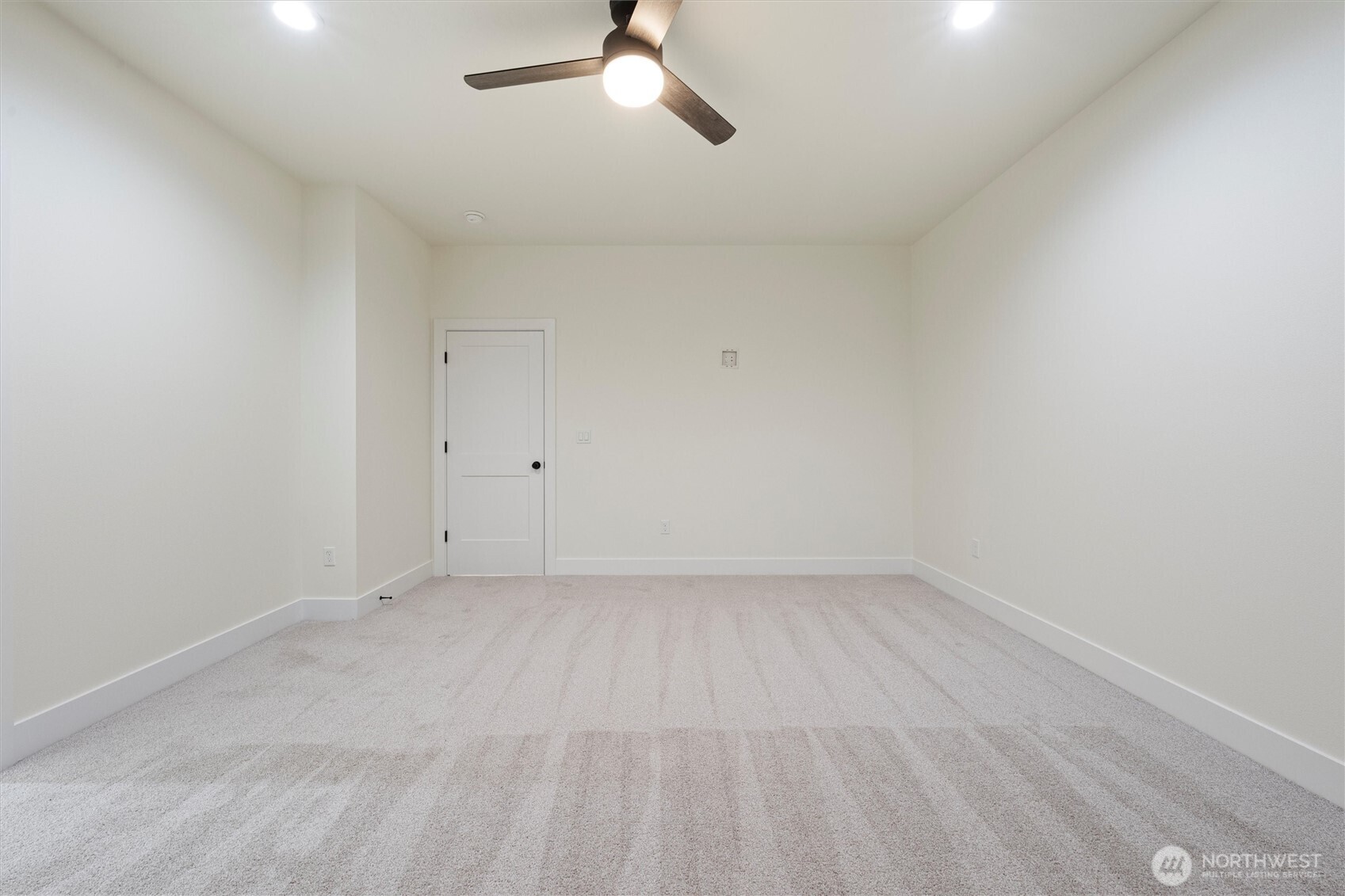 722 N Street Property Photo 27