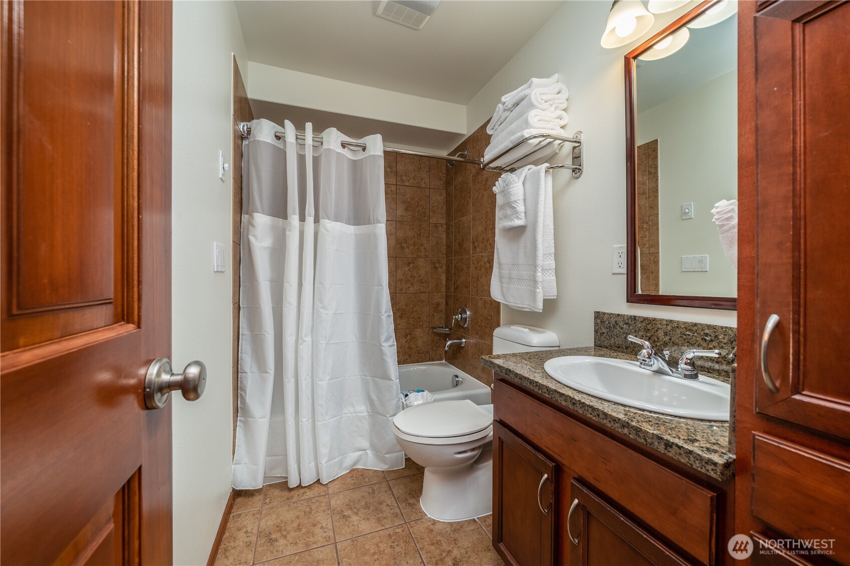 322 W Woodin Avenue 512 Property Photo 14
